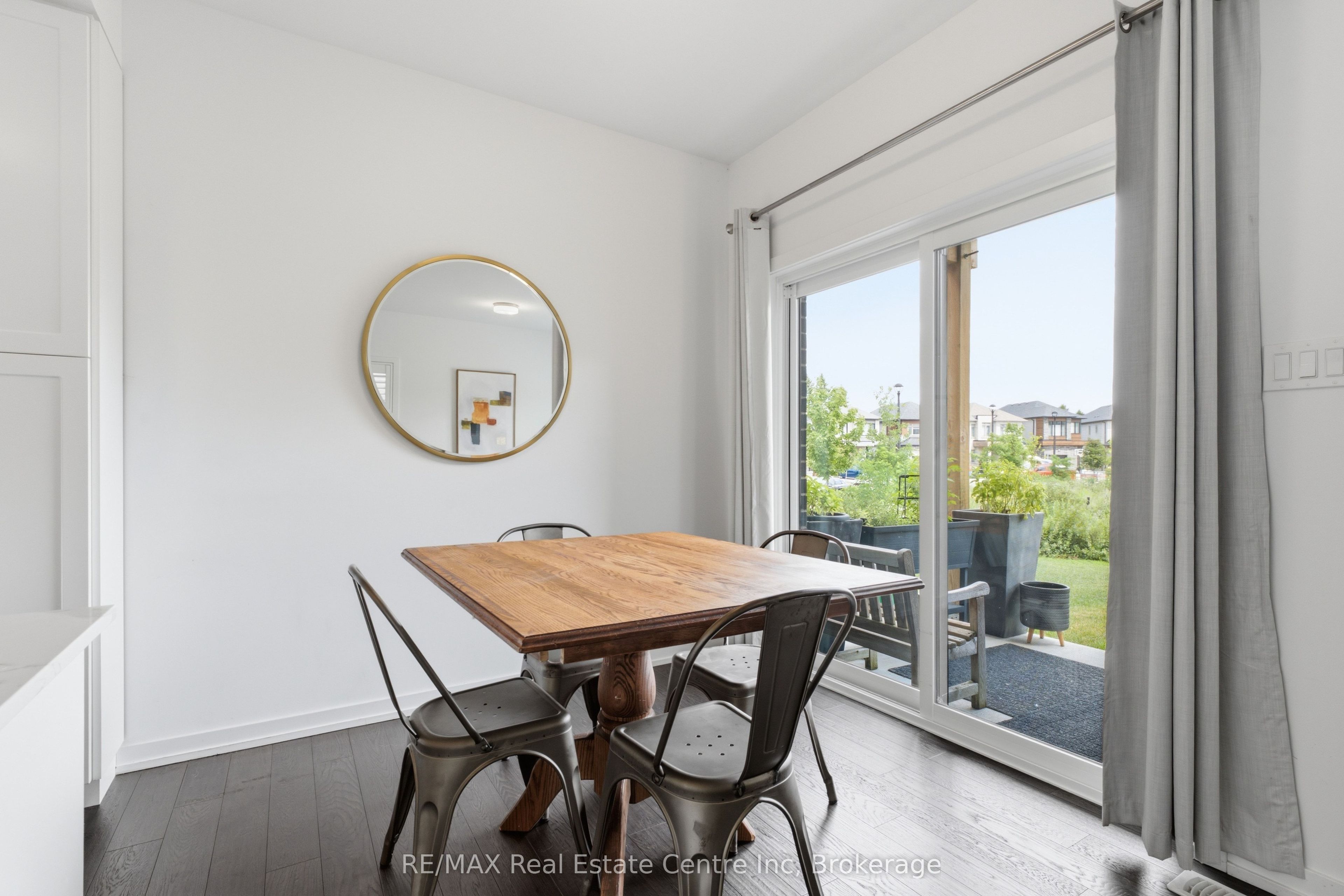 50 Ferris Circle Property Photo 7