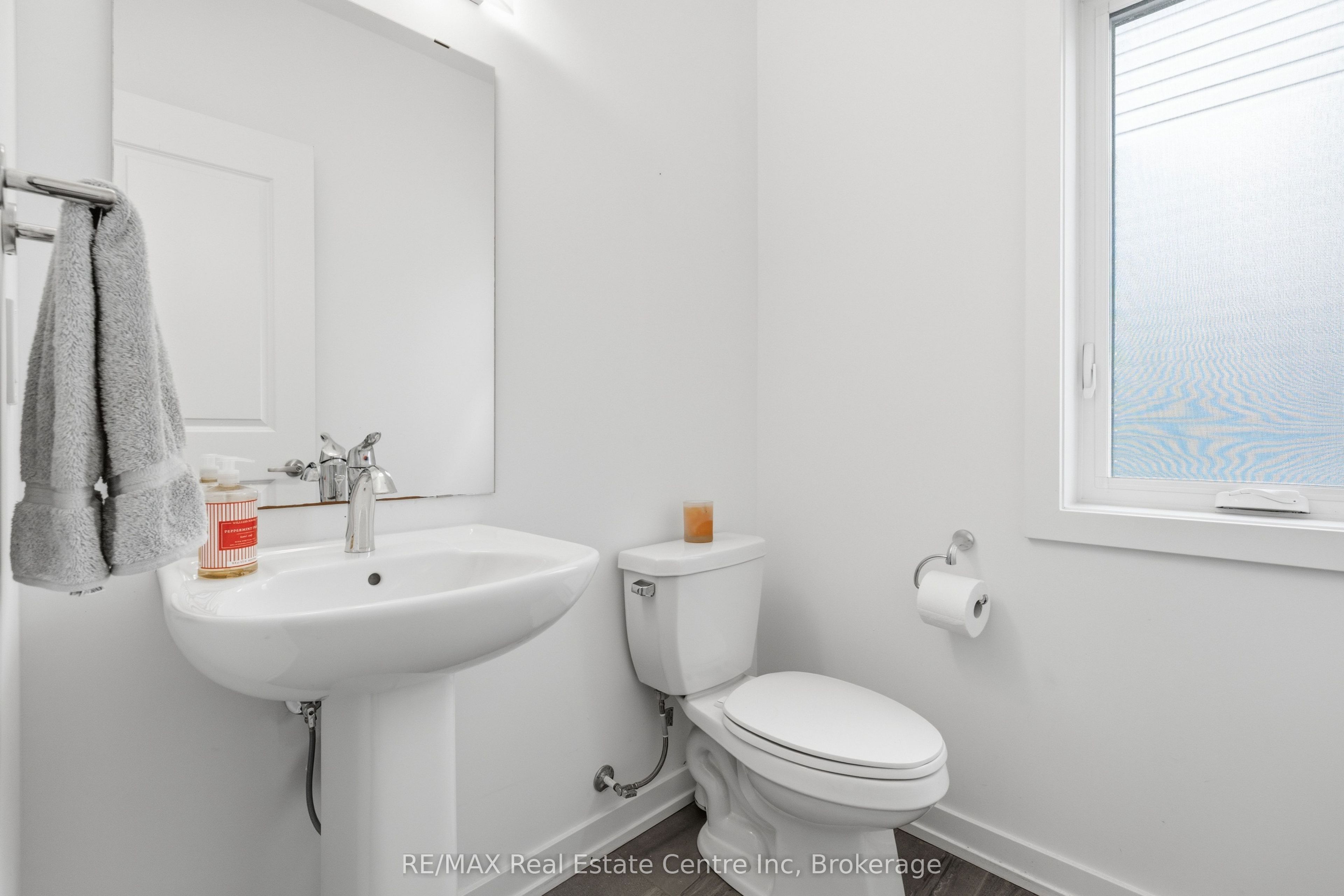 50 Ferris Circle Property Photo 10
