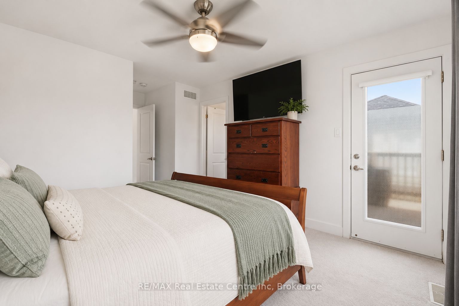 50 Ferris Circle Property Photo 13