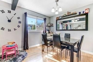 711 Osgoode Drive 17 Property Photo 6
