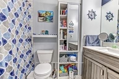 711 Osgoode Drive 17 Property Photo 11