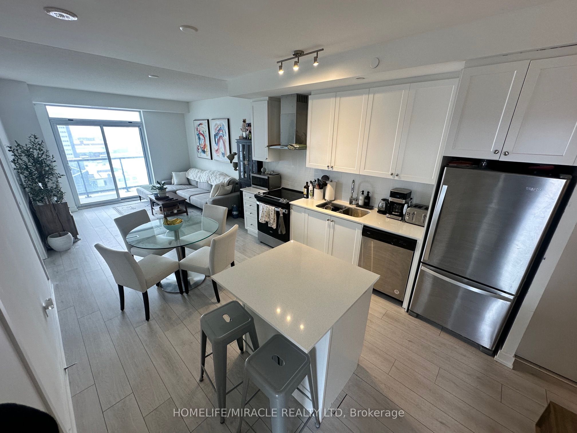 X13598376 Property Photo 6