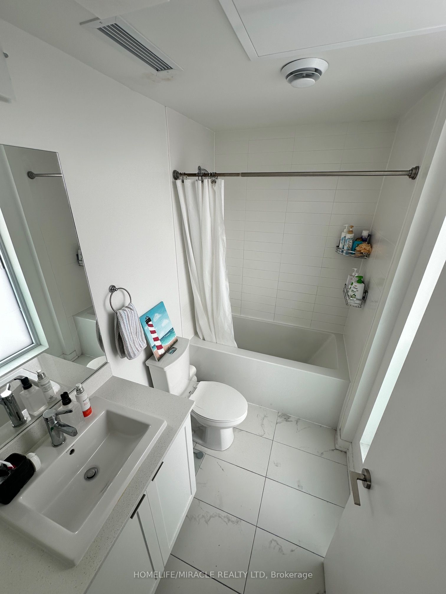 X13598376 Property Photo 13