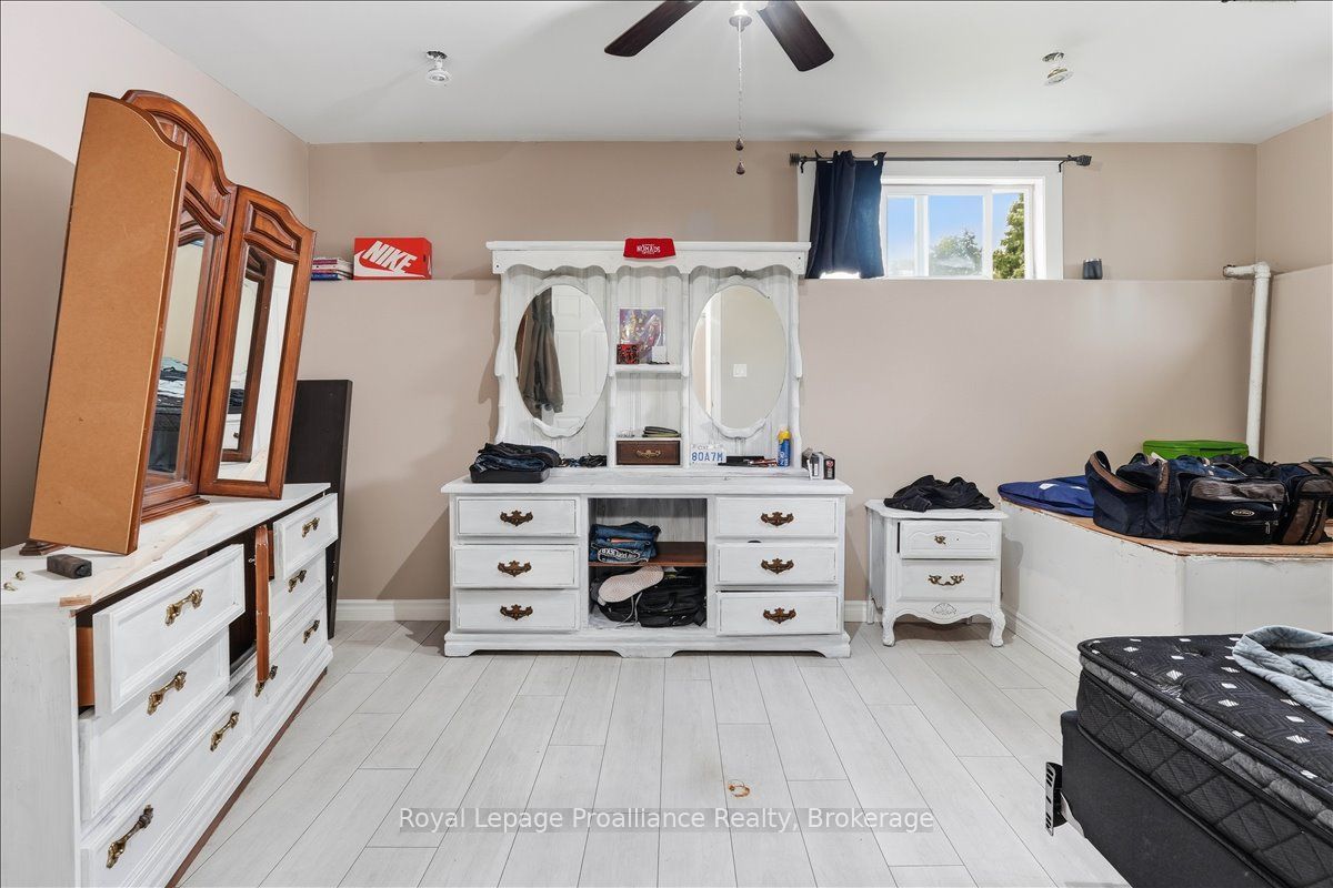 16 Graham Street Property Photo 7