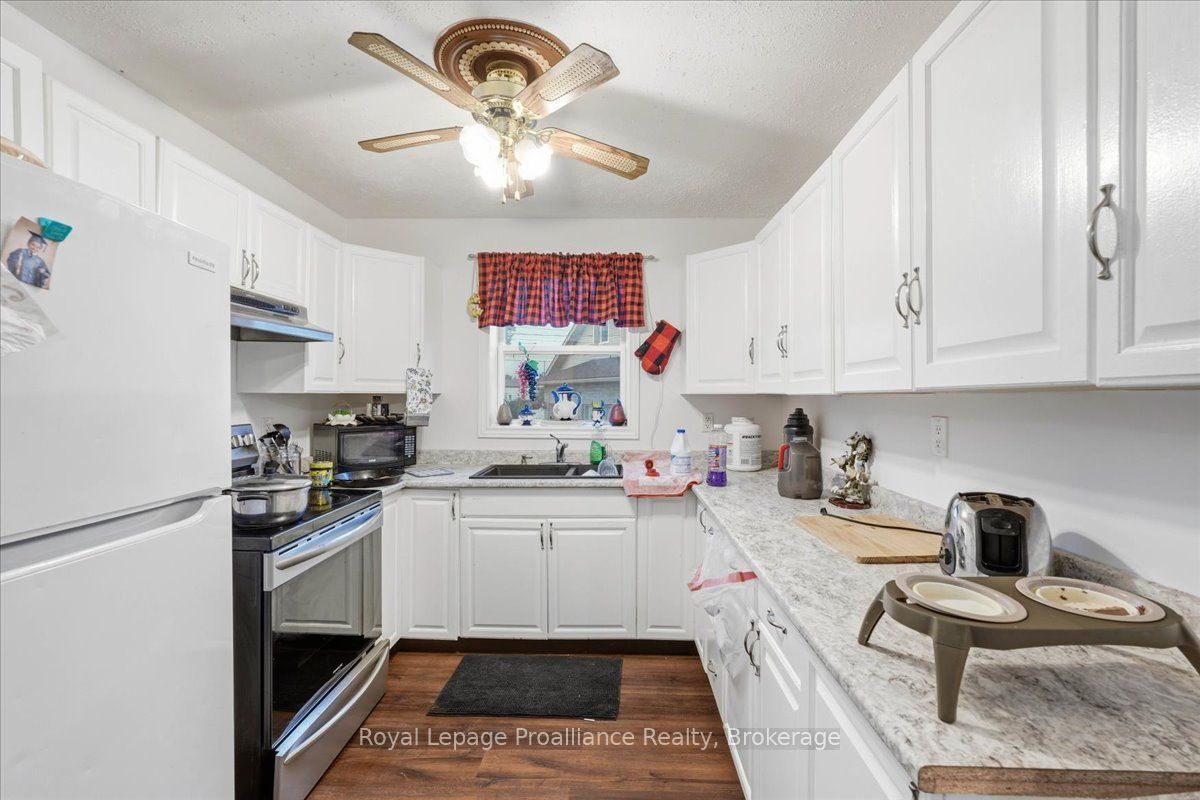 16 Graham Street Property Photo 19