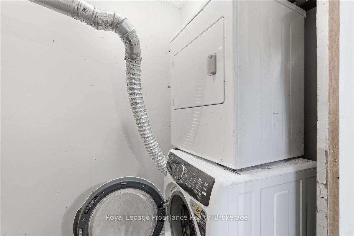 16 Graham Street Property Photo 20