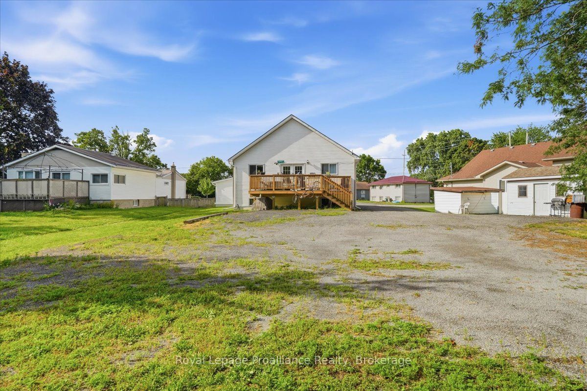 16 Graham Street Property Photo 25