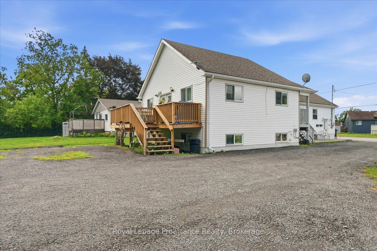 16 Graham Street Property Photo 27