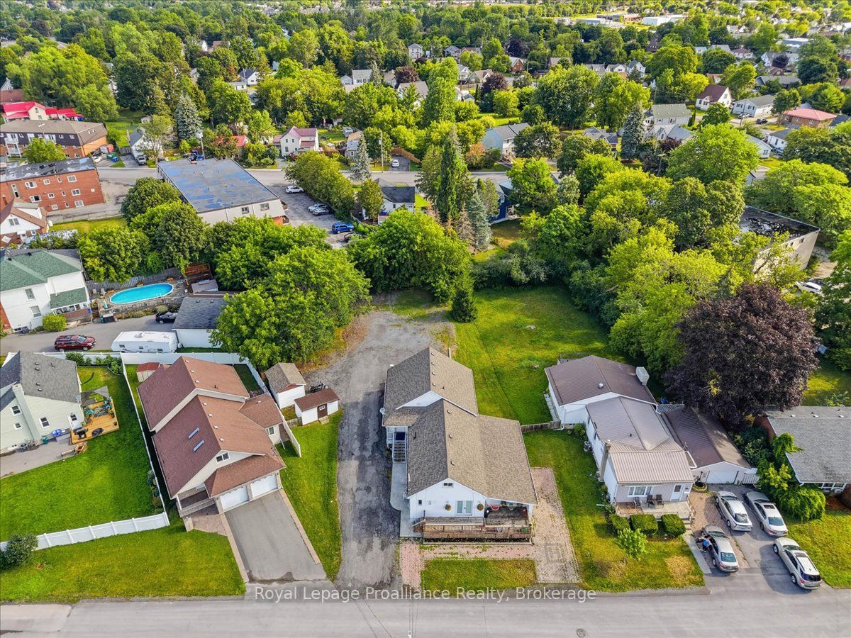 16 Graham Street Property Photo 31