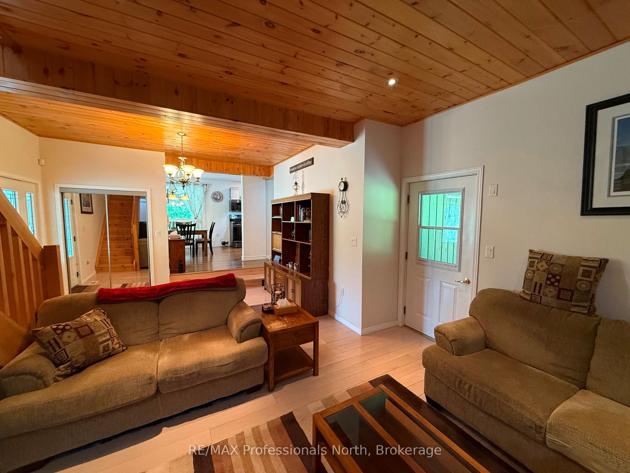 1023 Chester Crescent Property Photo 27