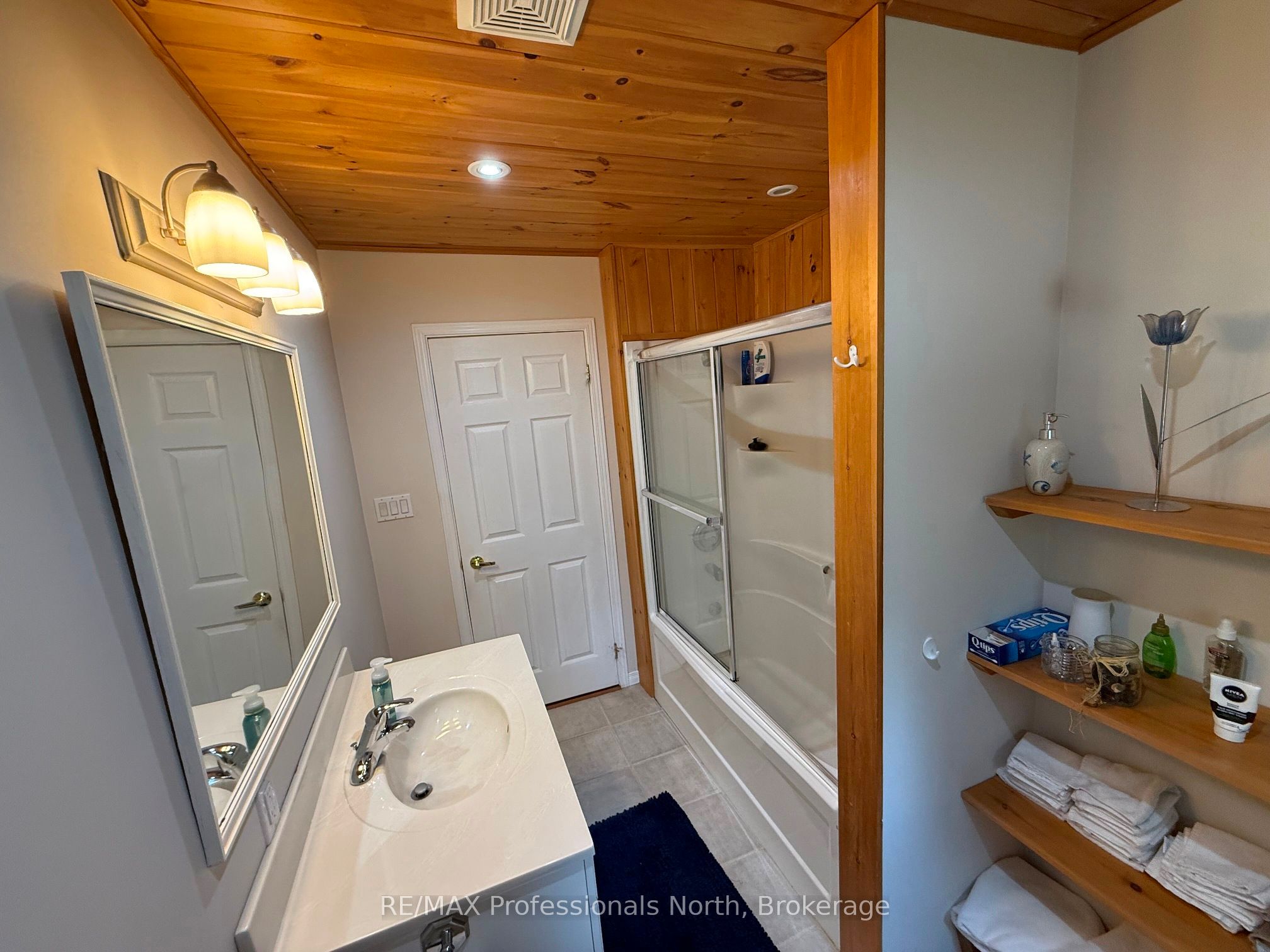 1023 Chester Crescent Property Photo 35