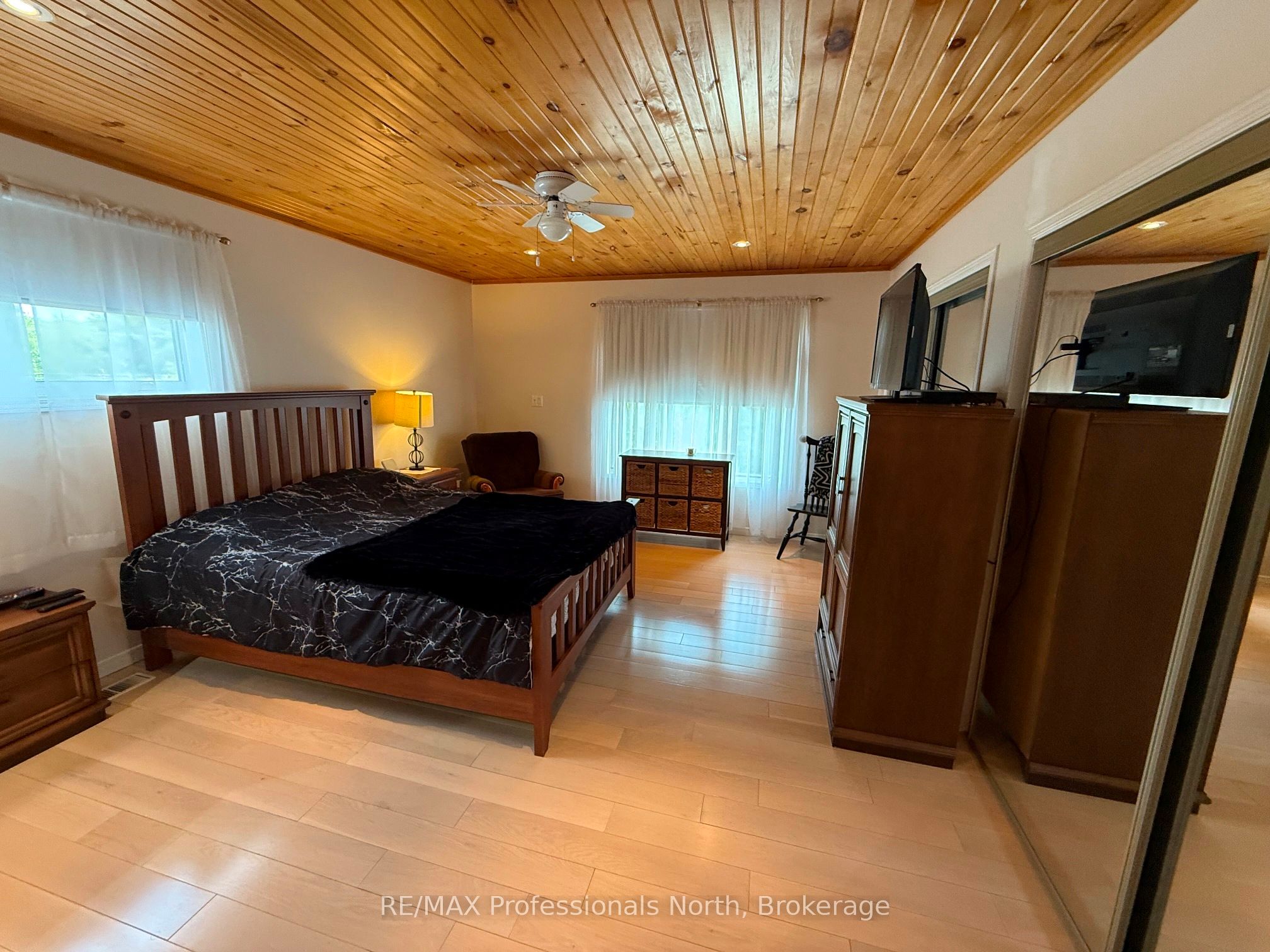 1023 Chester Crescent Property Photo 37