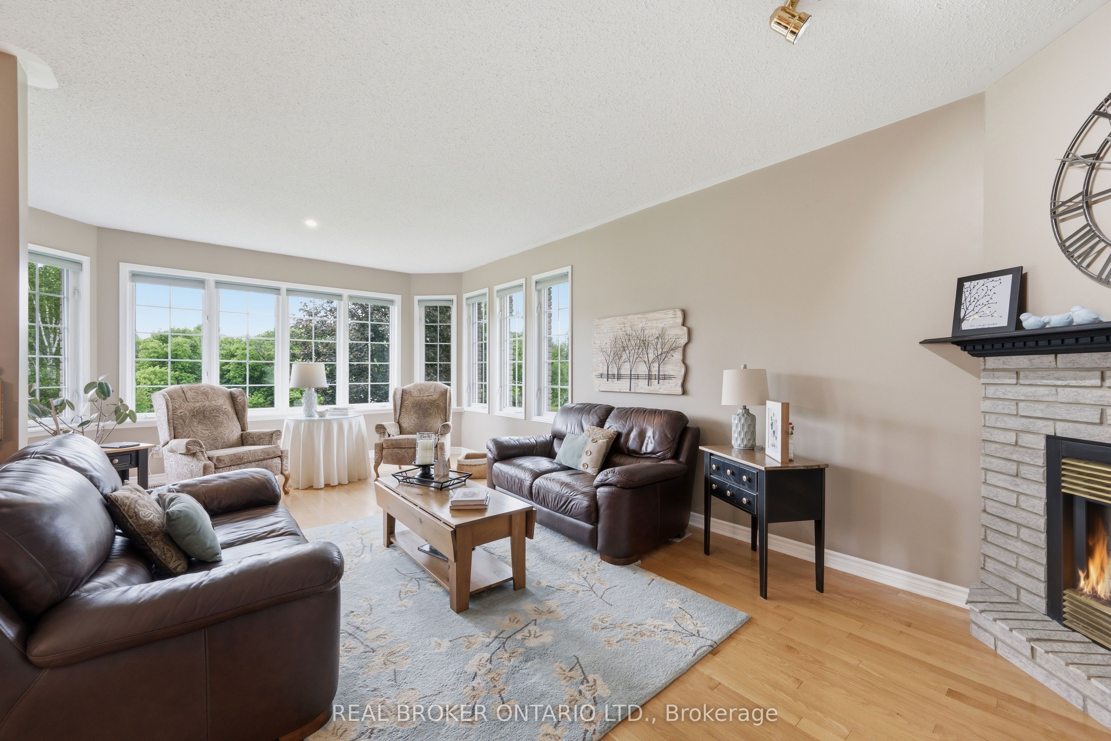 10532 Main Street Property Photo 7