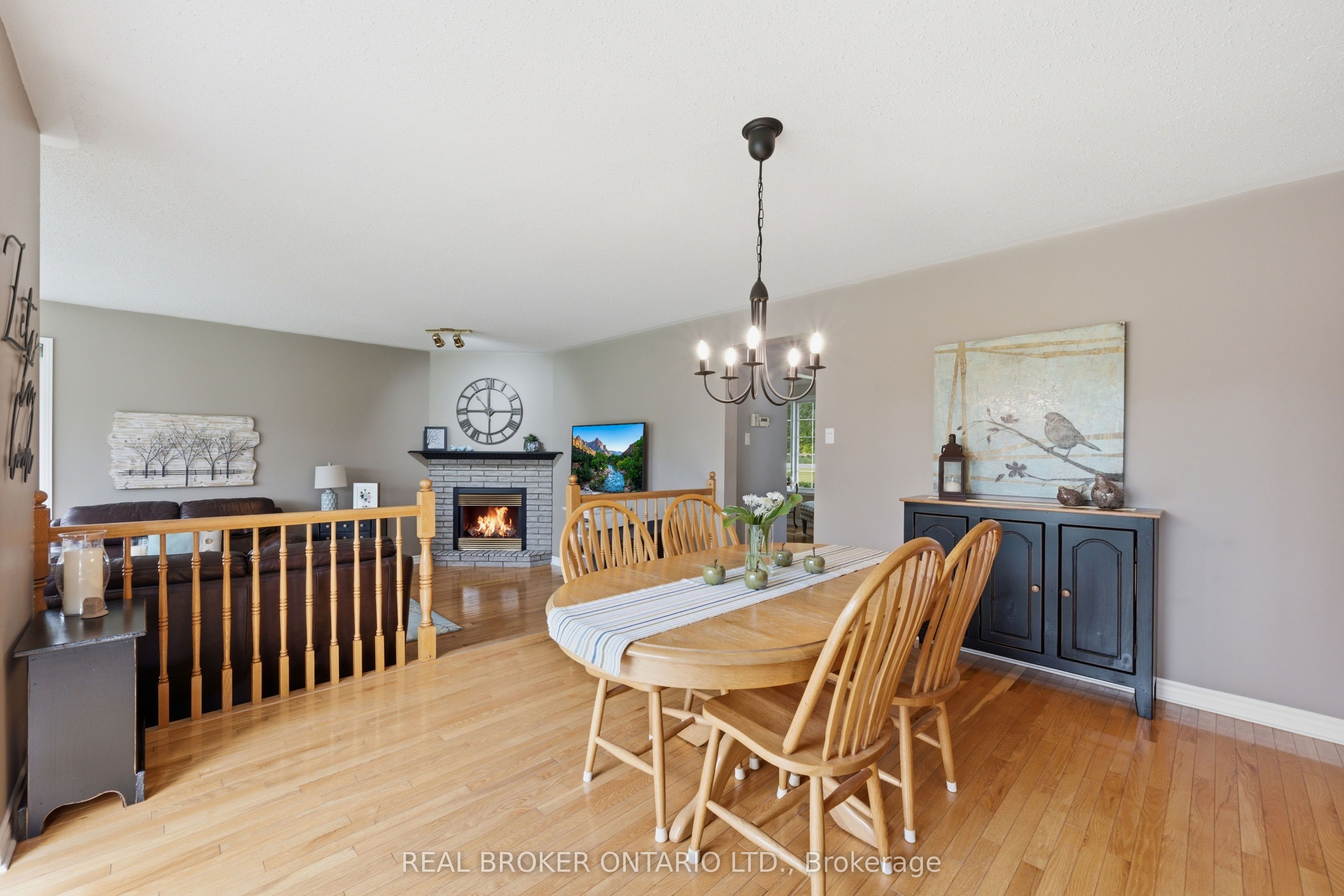 10532 Main Street Property Photo 15