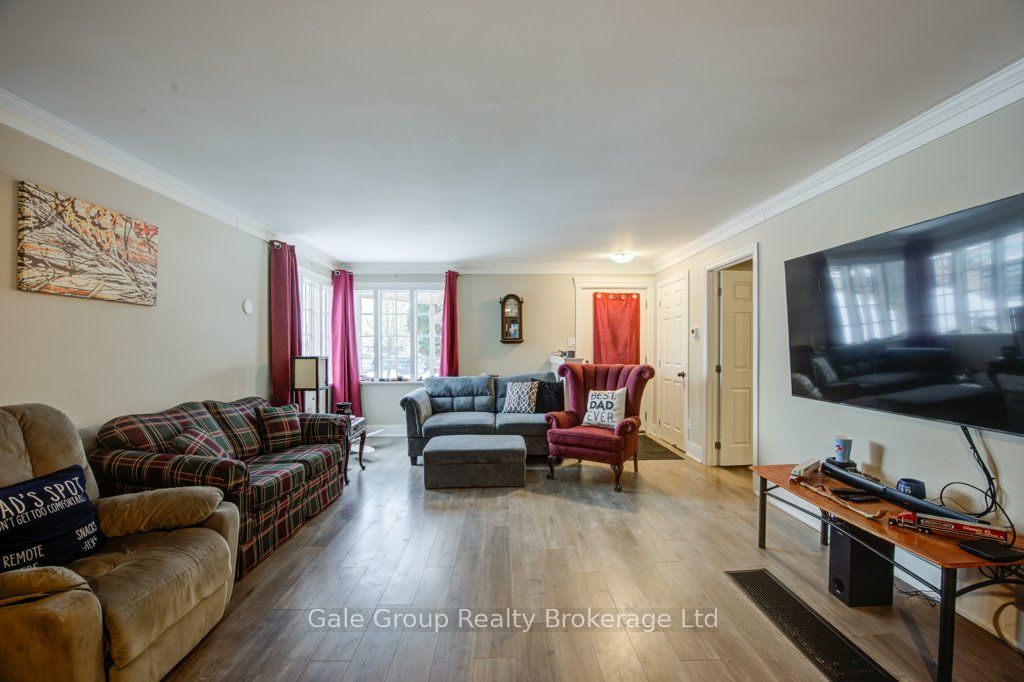 20 Teeple Street Property Photo 7