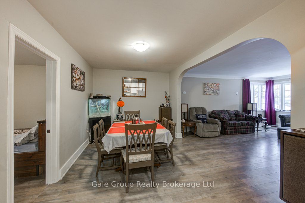 20 Teeple Street Property Photo 23