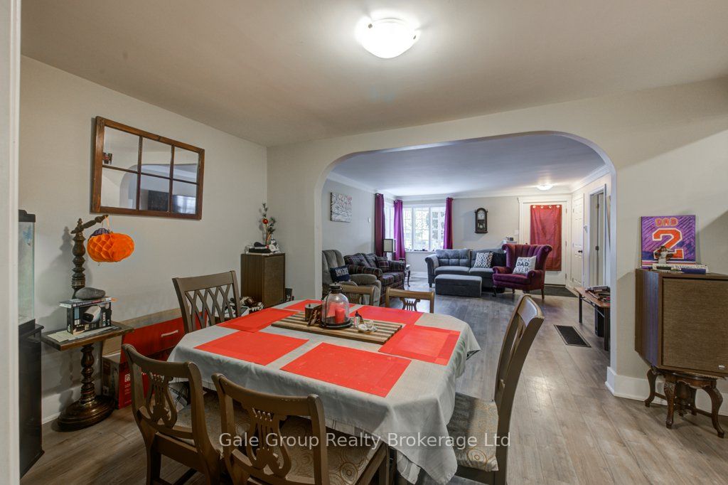20 Teeple Street Property Photo 24