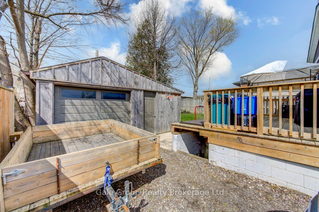 20 Teeple Street Property Photo 34