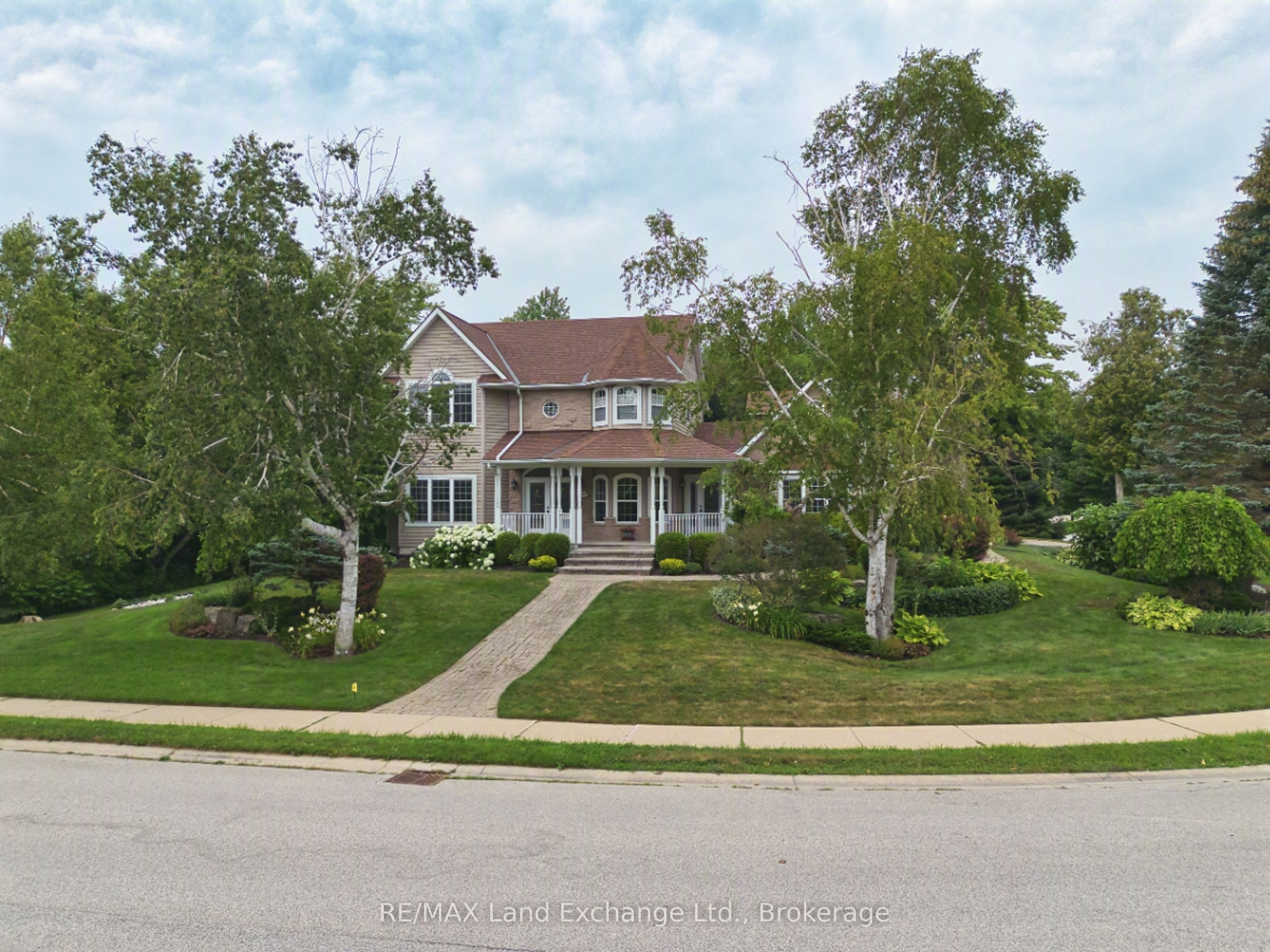 169 Trillium Drive Property Photo 2