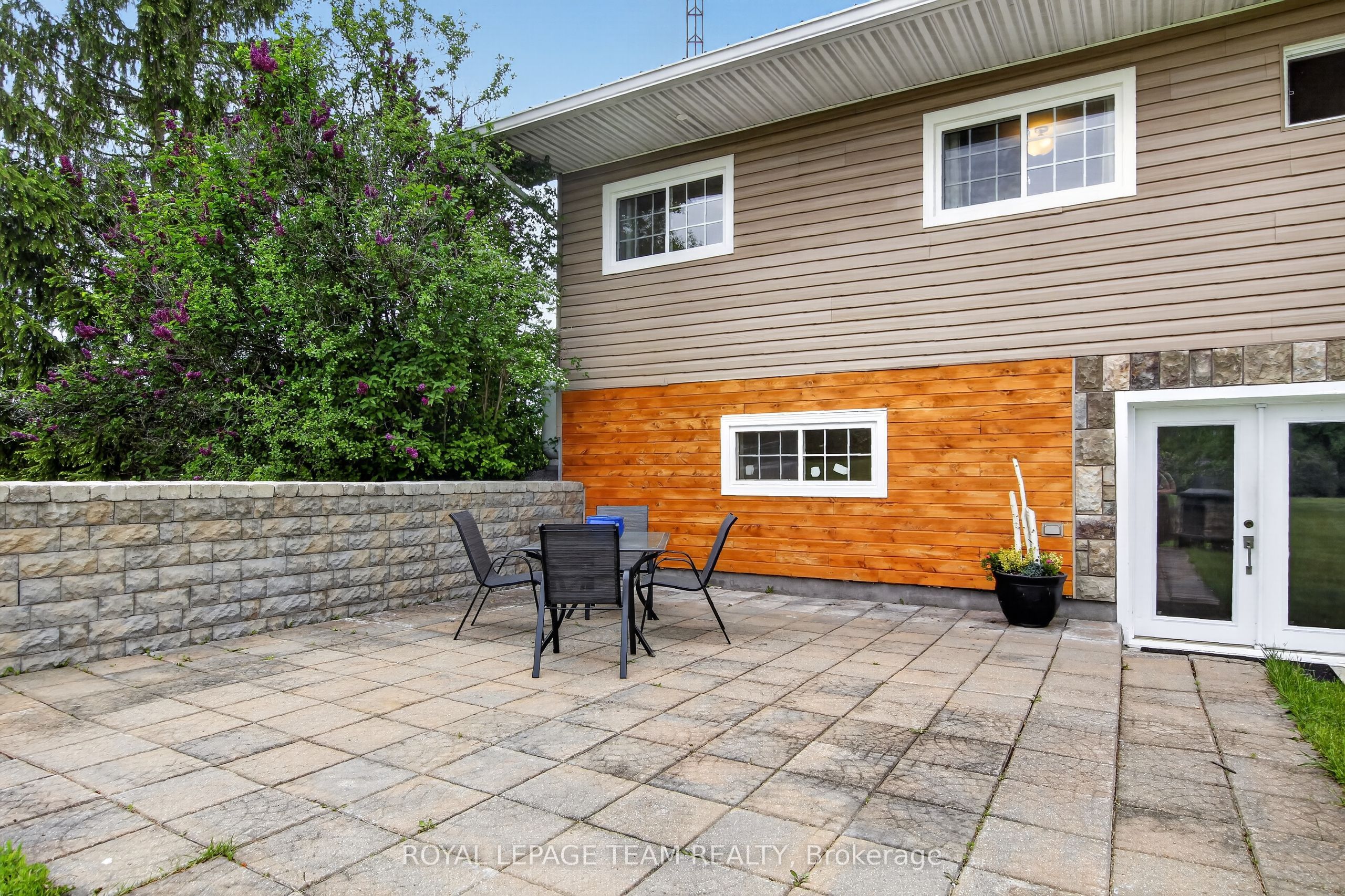 434 High Street Property Photo 43