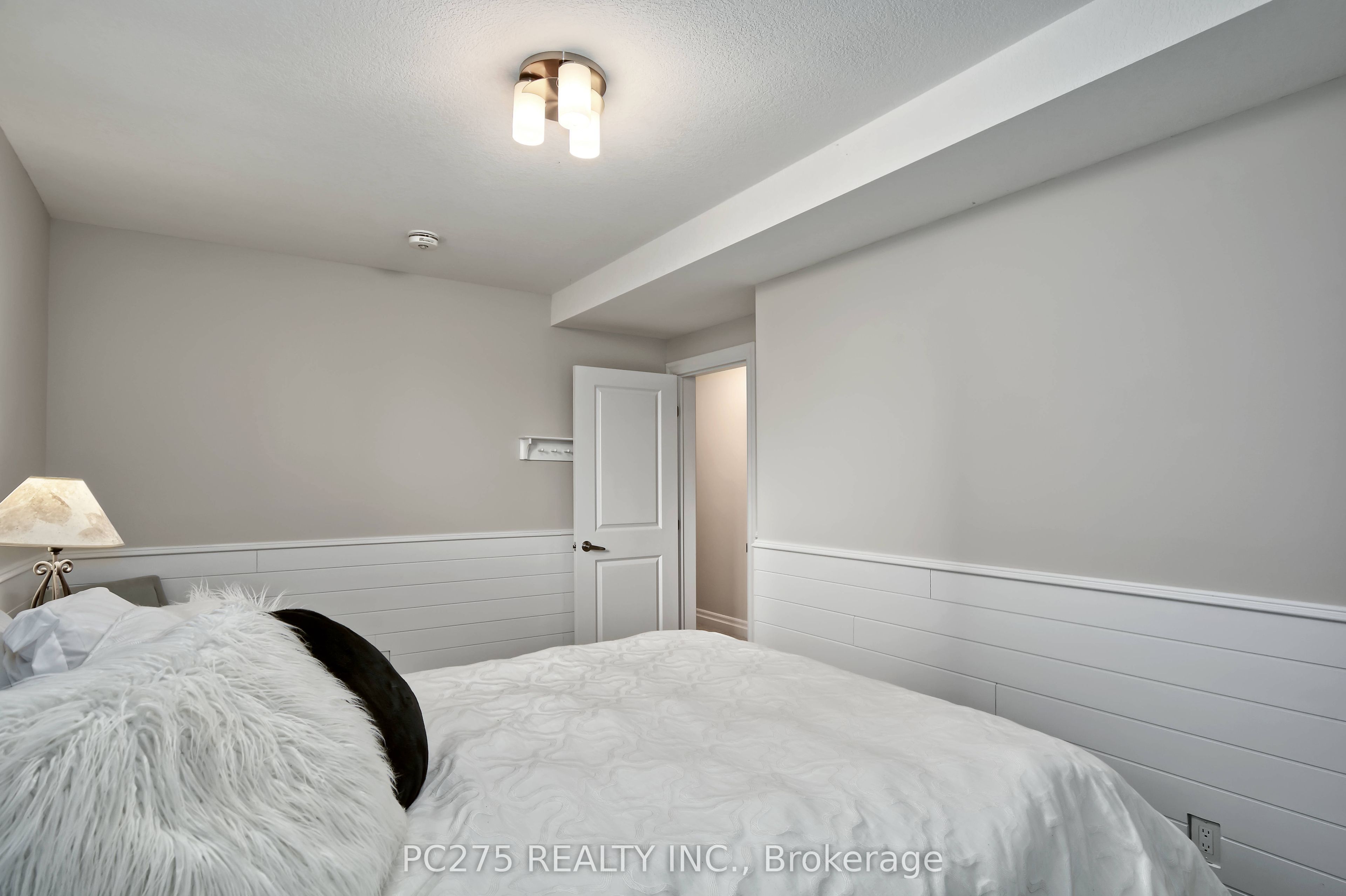 22 Talbot Grove Lane Property Photo 32