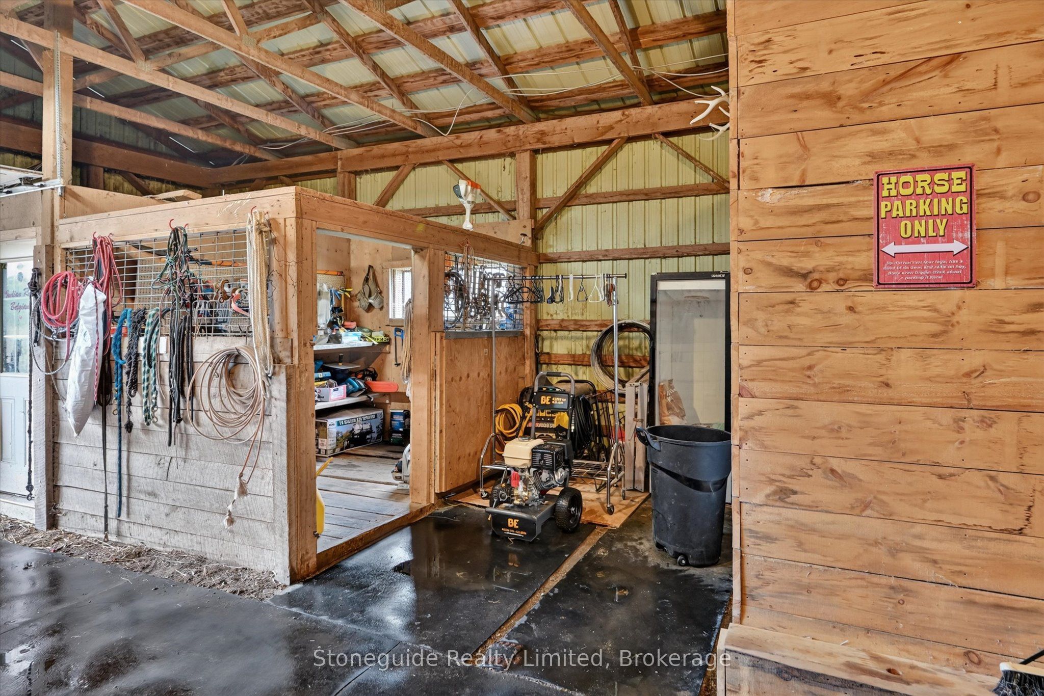 2397 Settlers Line Property Photo 41