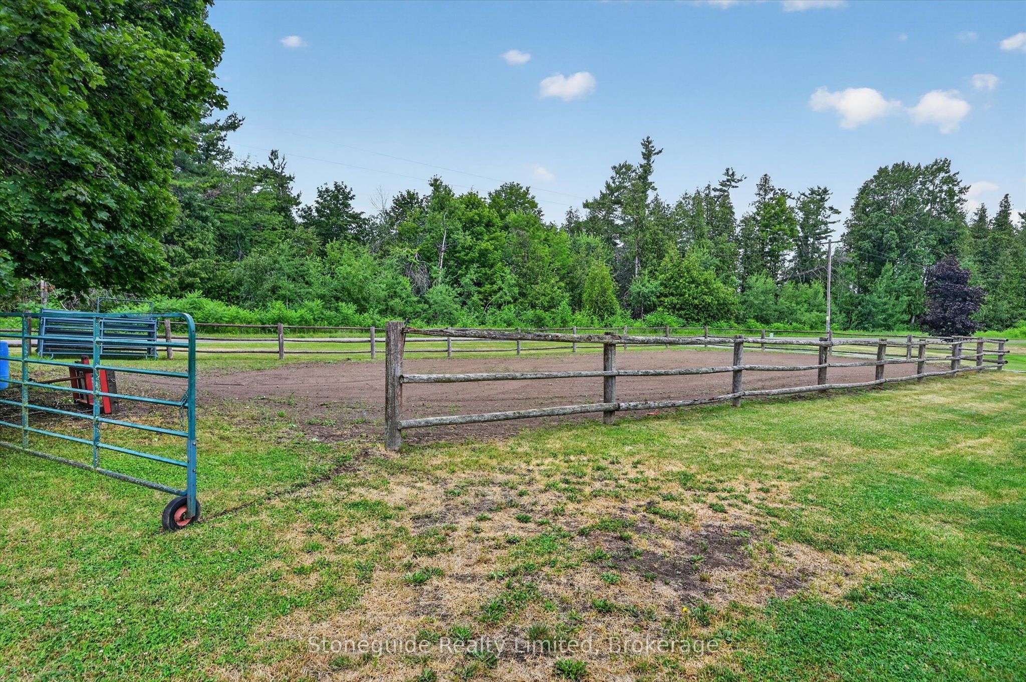 2397 Settlers Line Property Photo 45