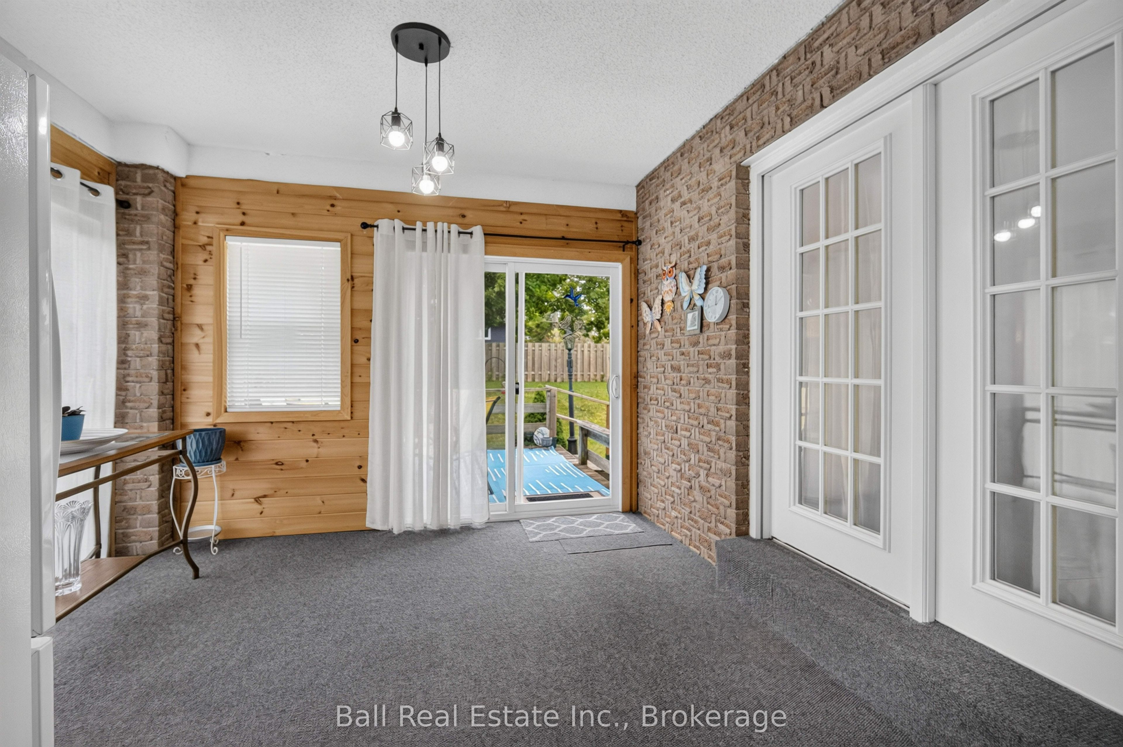 18 Russell Hill Road Property Photo 18