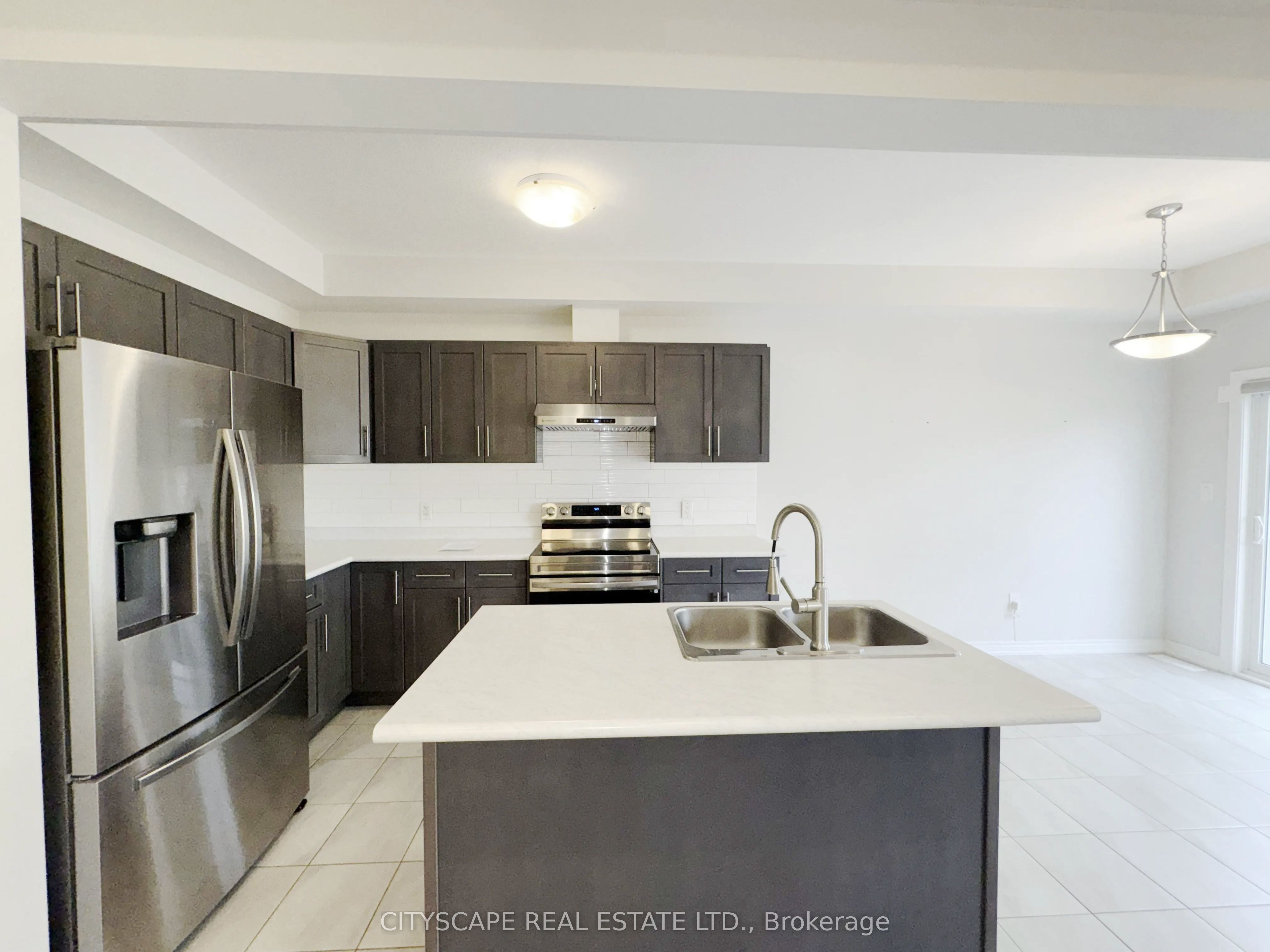 100 Sunflower Place Property Photo 8