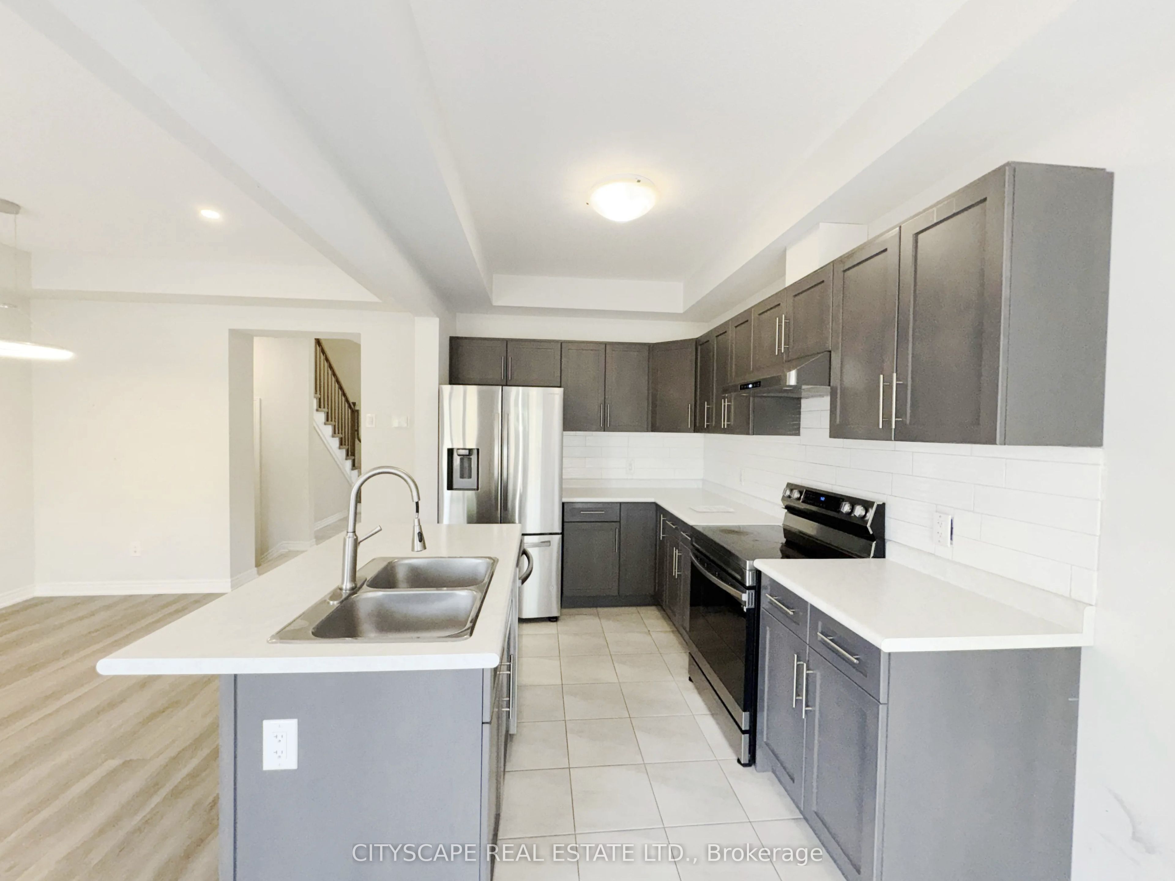 100 Sunflower Place Property Photo 9