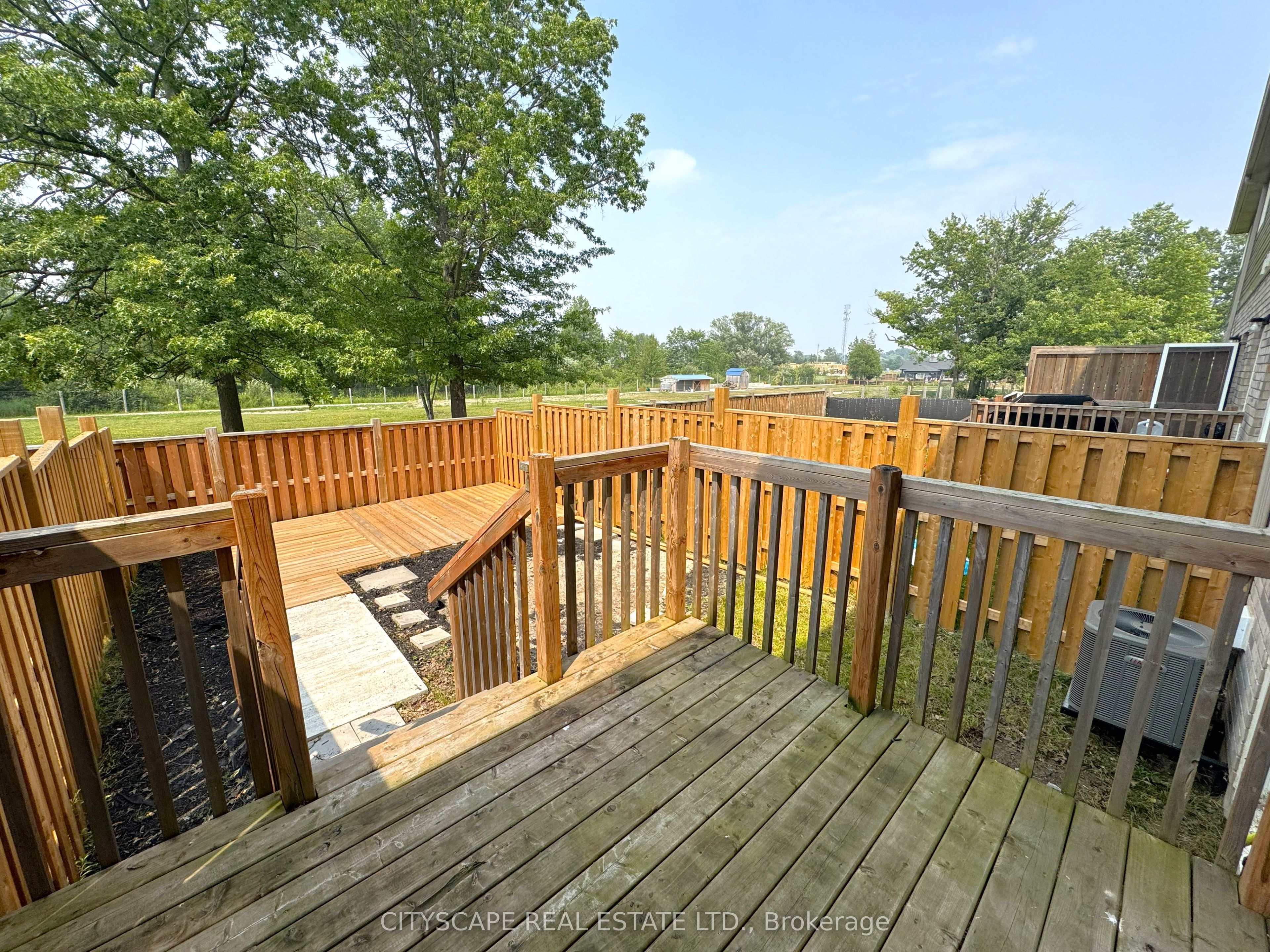 100 Sunflower Place Property Photo 43