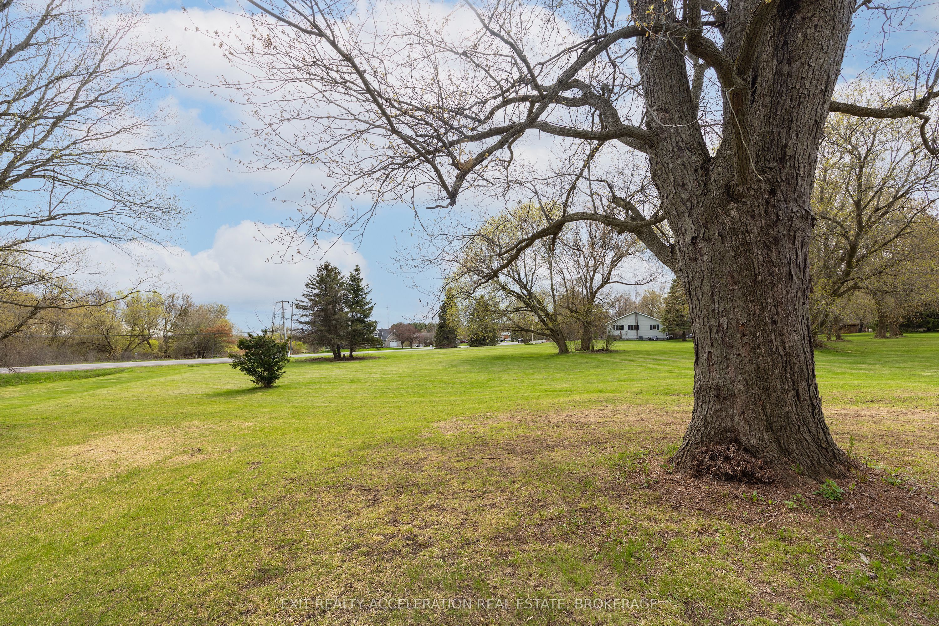 7349 County Rd 2 Property Photo 6