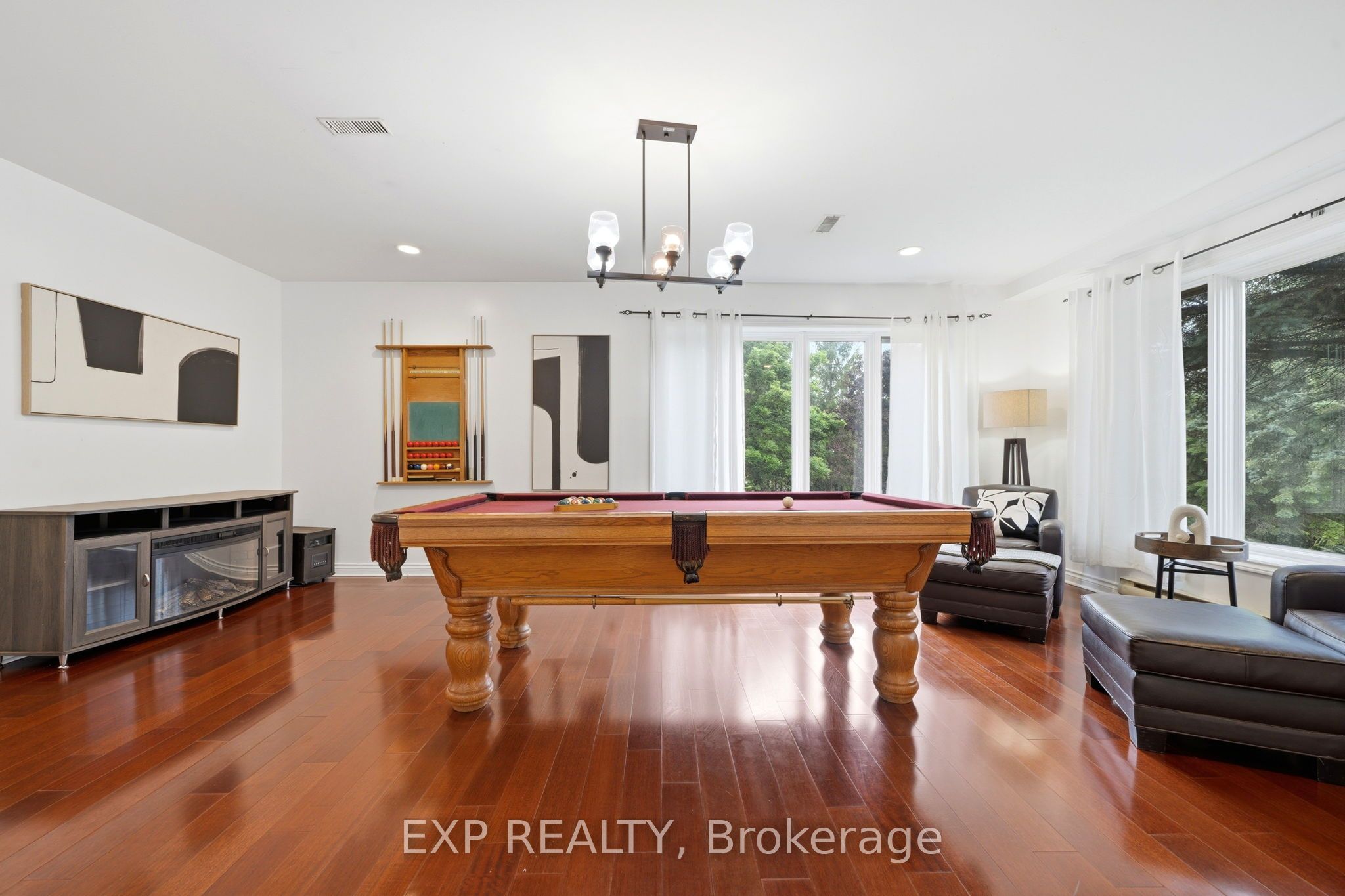9823 Corkery Road Property Photo 16
