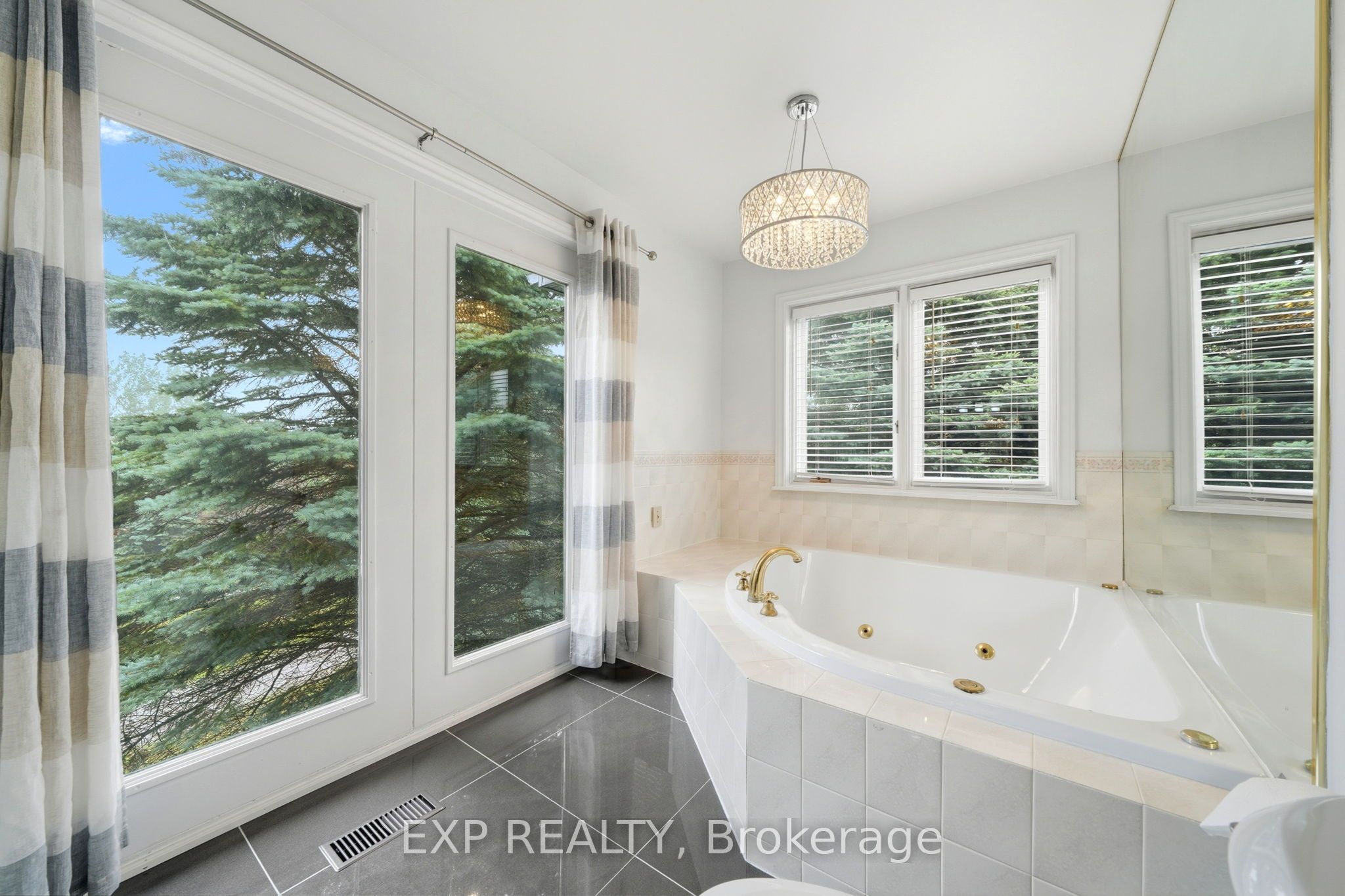 9823 Corkery Road Property Photo 23