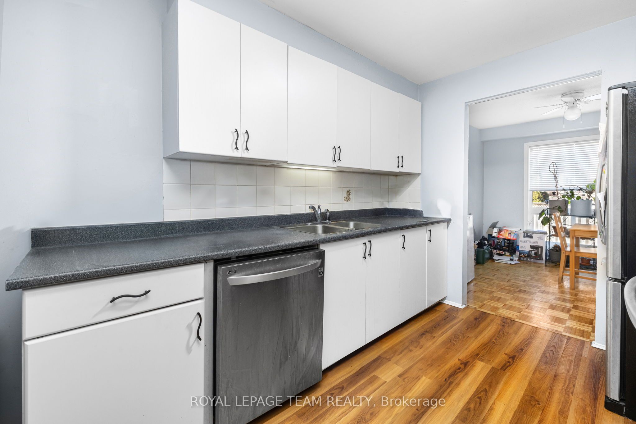 10 Millrise Lane E Property Photo 10