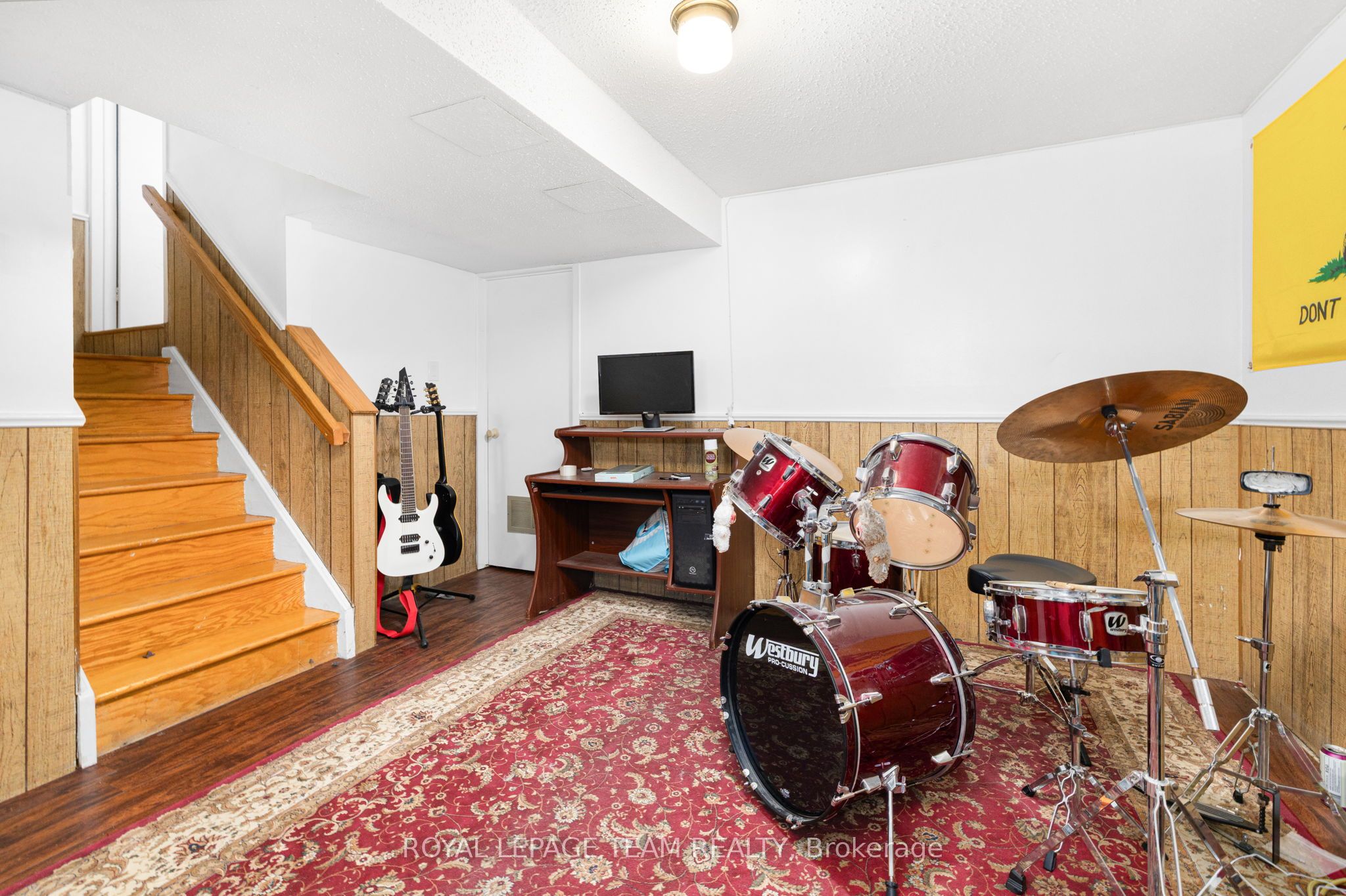 10 Millrise Lane E Property Photo 18
