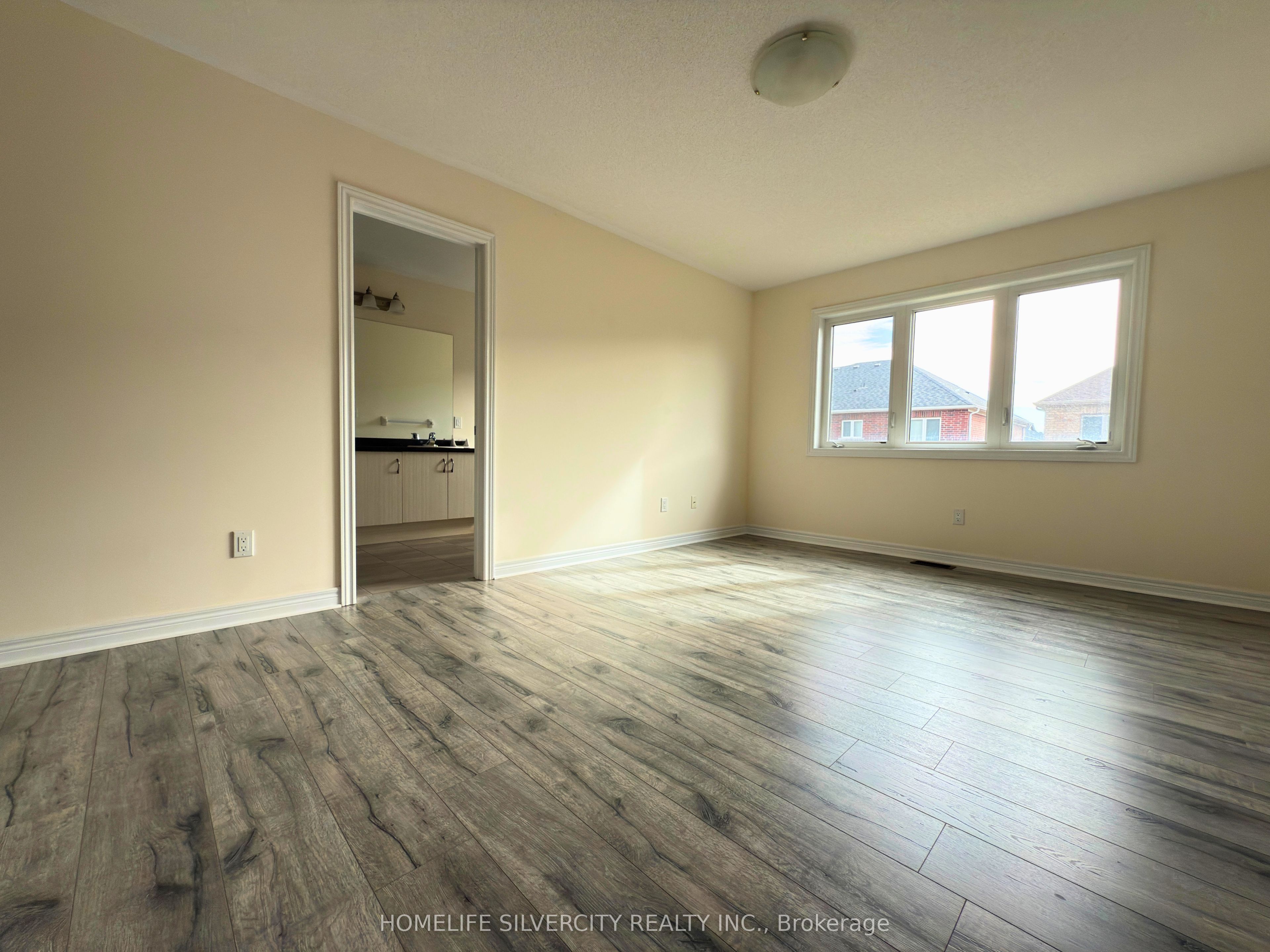 35 Sparkle Drive Property Photo 12