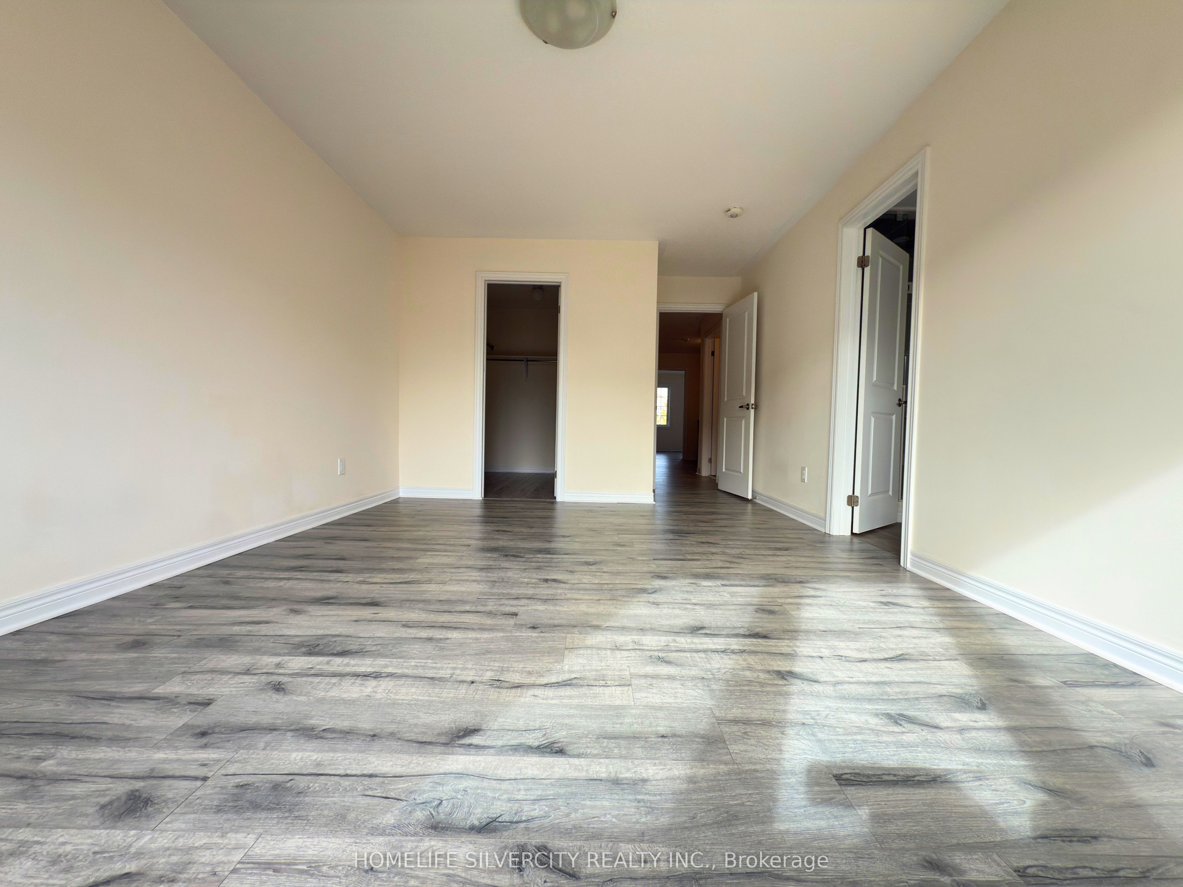 35 Sparkle Drive Property Photo 13