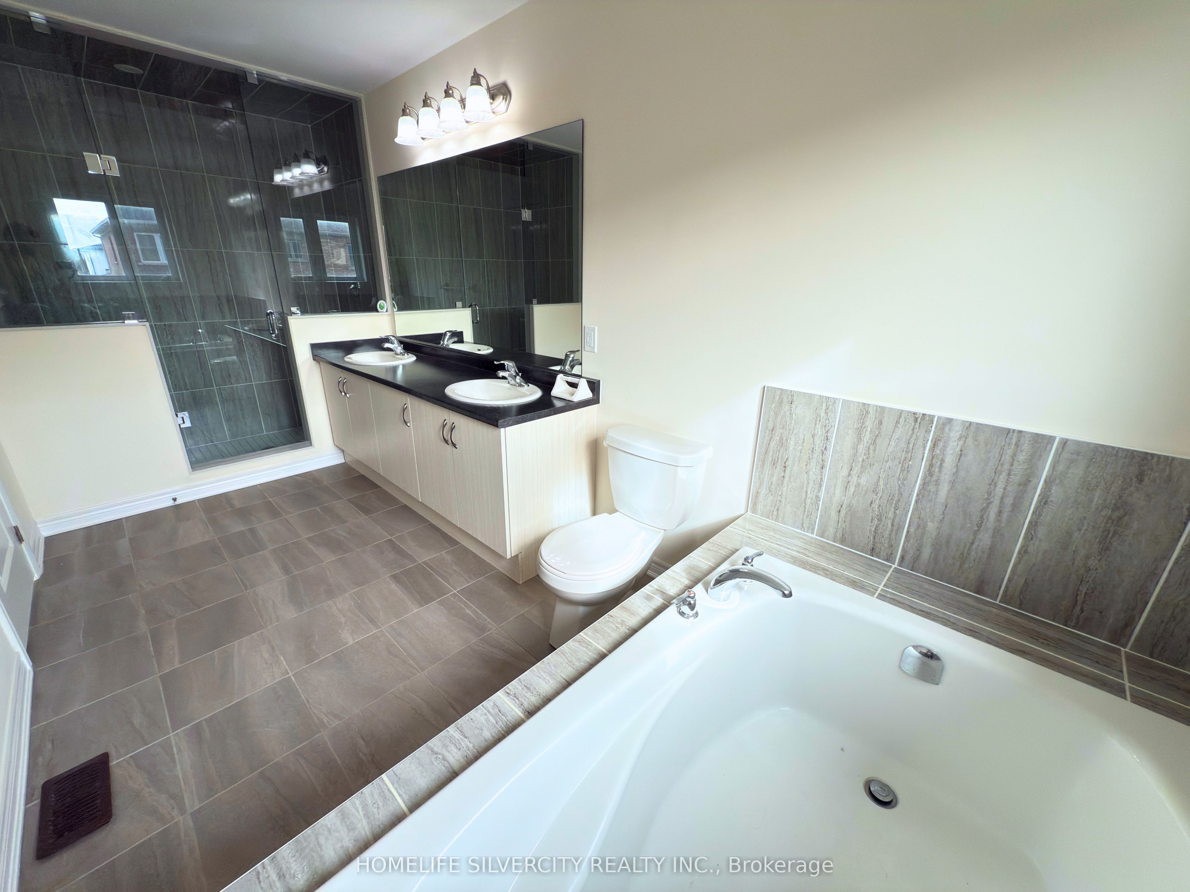 35 Sparkle Drive Property Photo 15