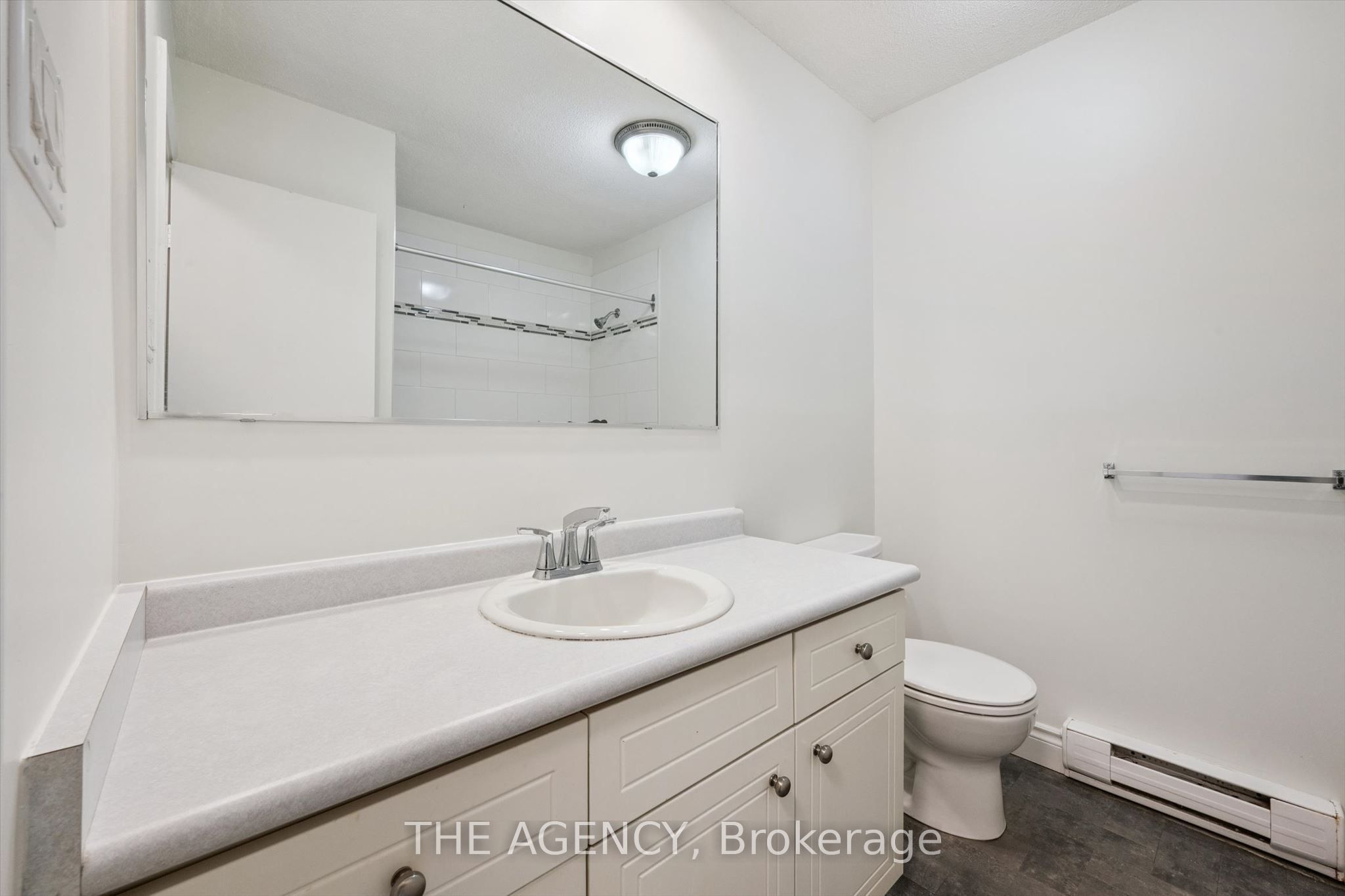 410 Scottsdale Drive Property Photo 17