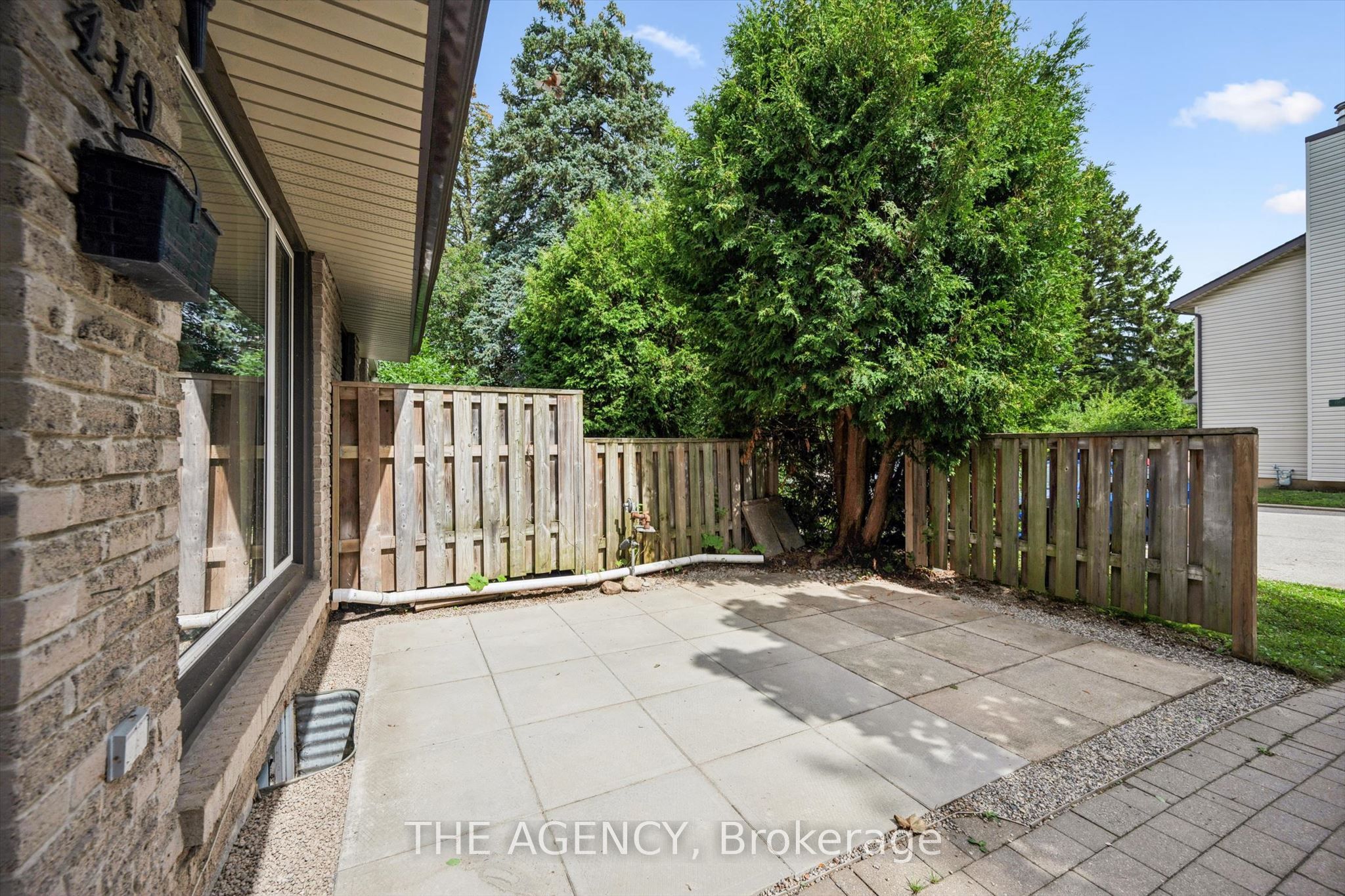 410 Scottsdale Drive Property Photo 23