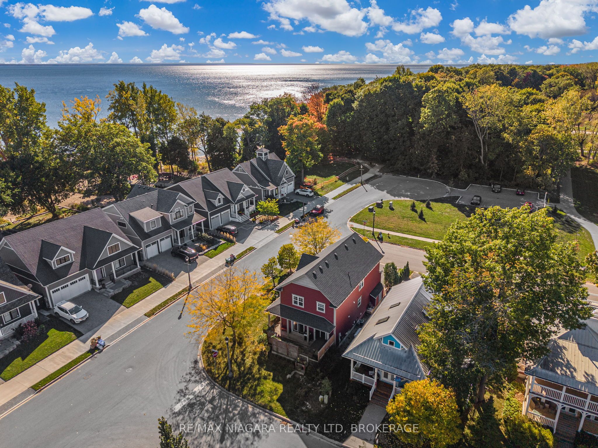 750 Lakeshore Road Property Photo 2
