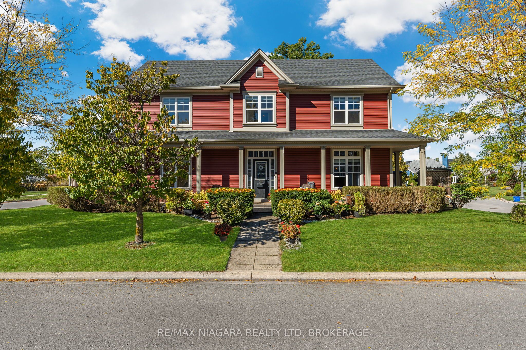 750 Lakeshore Road Property Photo 4