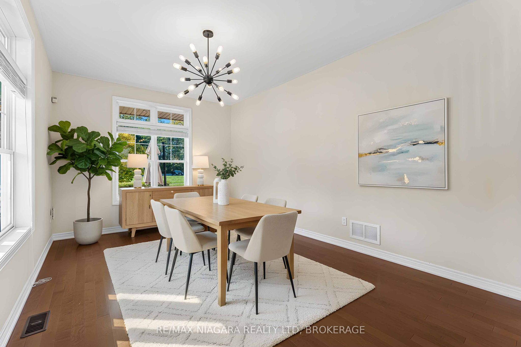 750 Lakeshore Road Property Photo 7