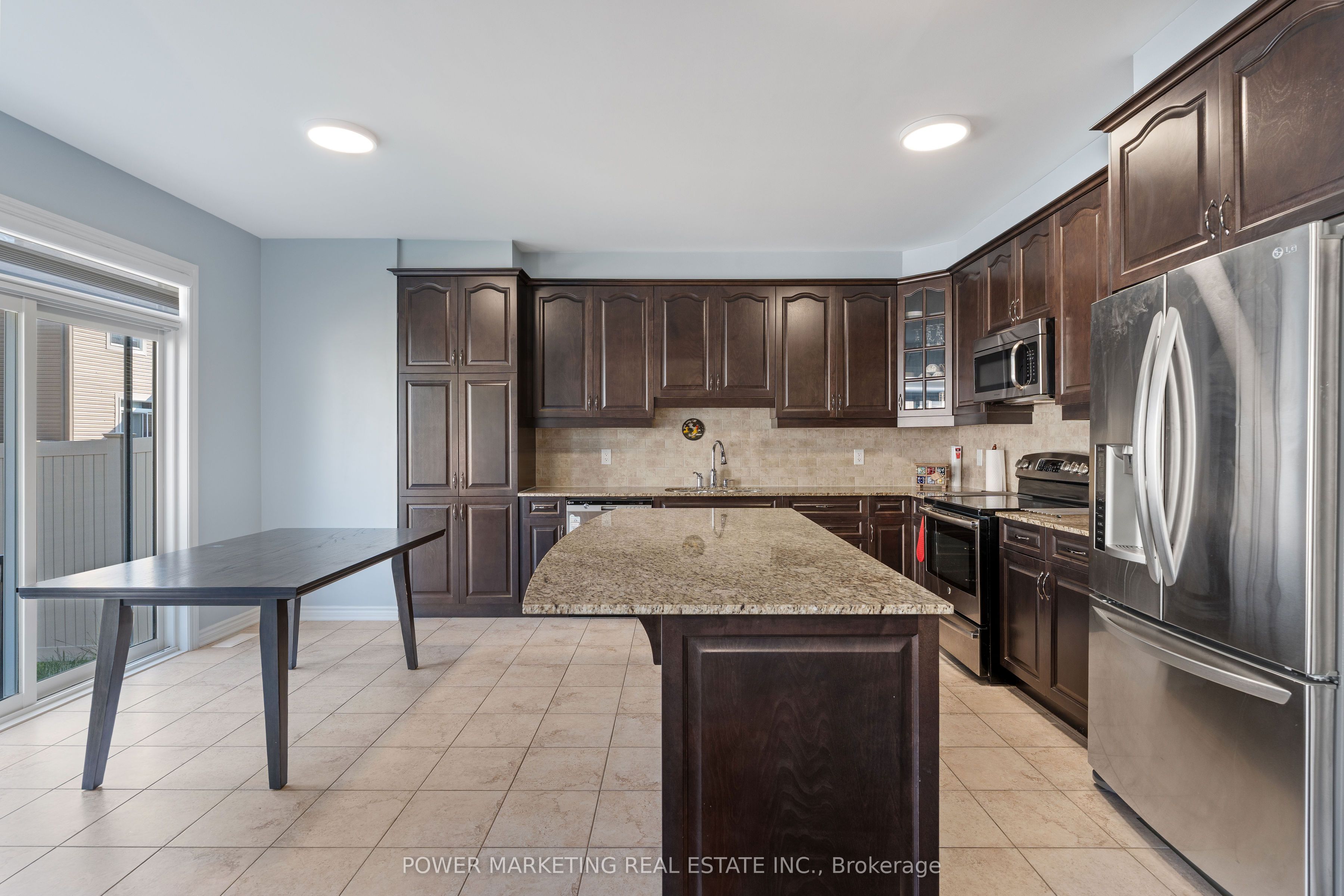 241 Rue Des Soldats Riendeau Street Property Photo 16