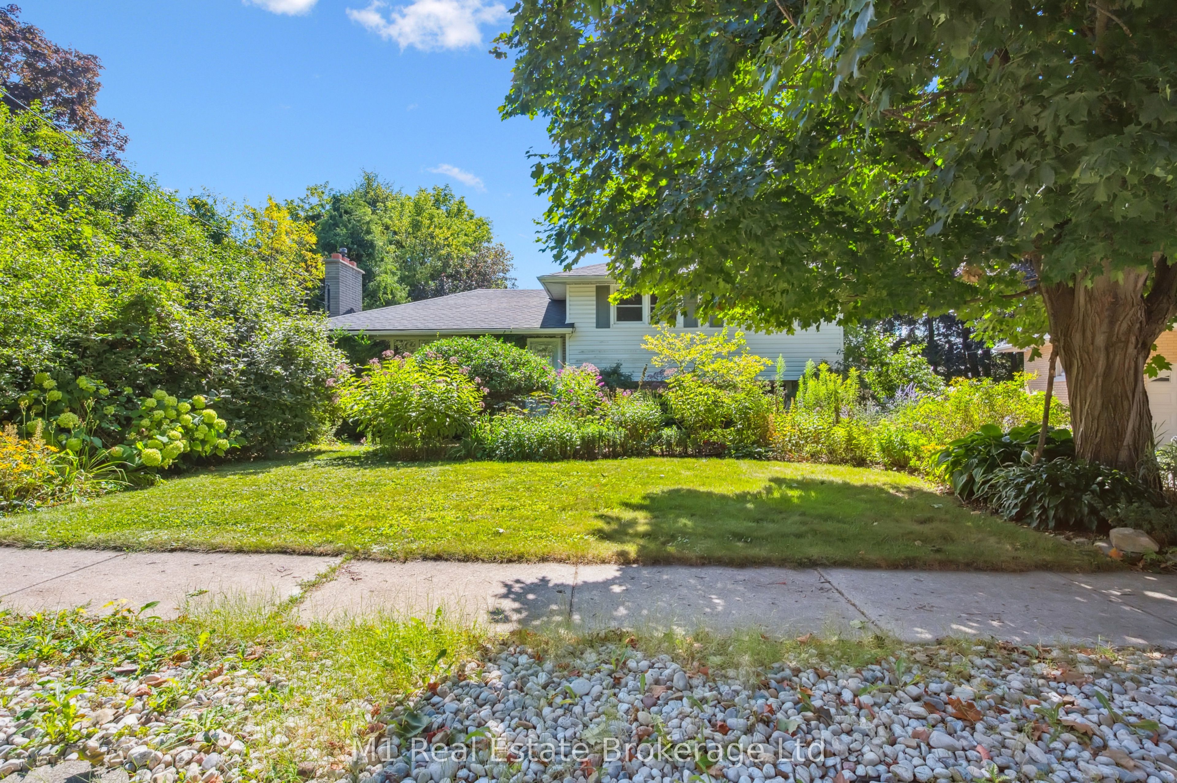 21 Gladstone Avenue Property Photo 7