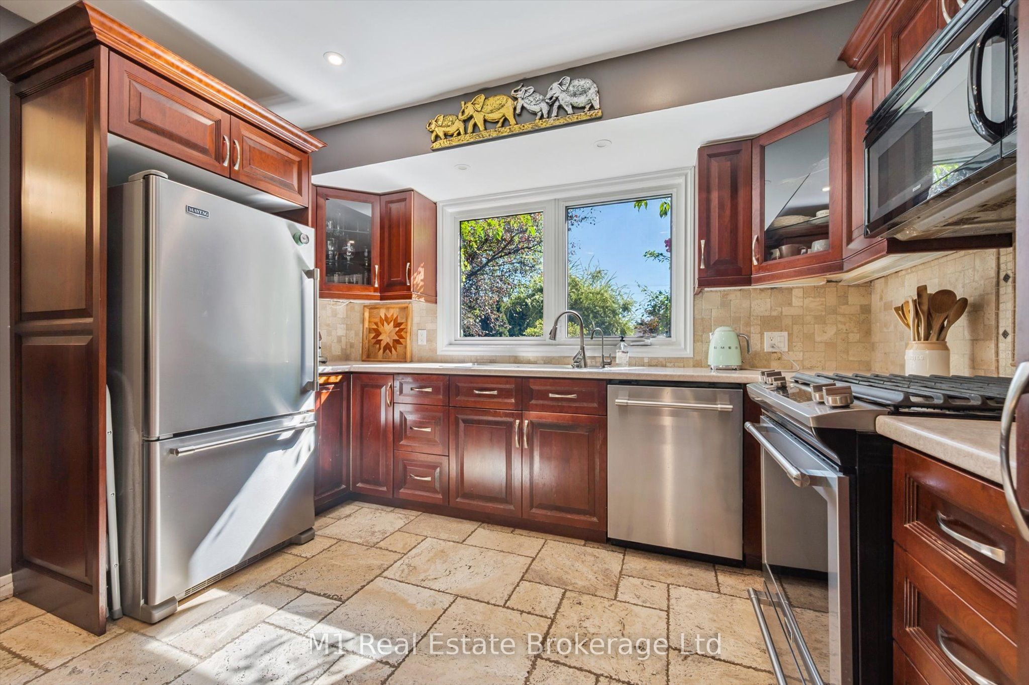 21 Gladstone Avenue Property Photo 22