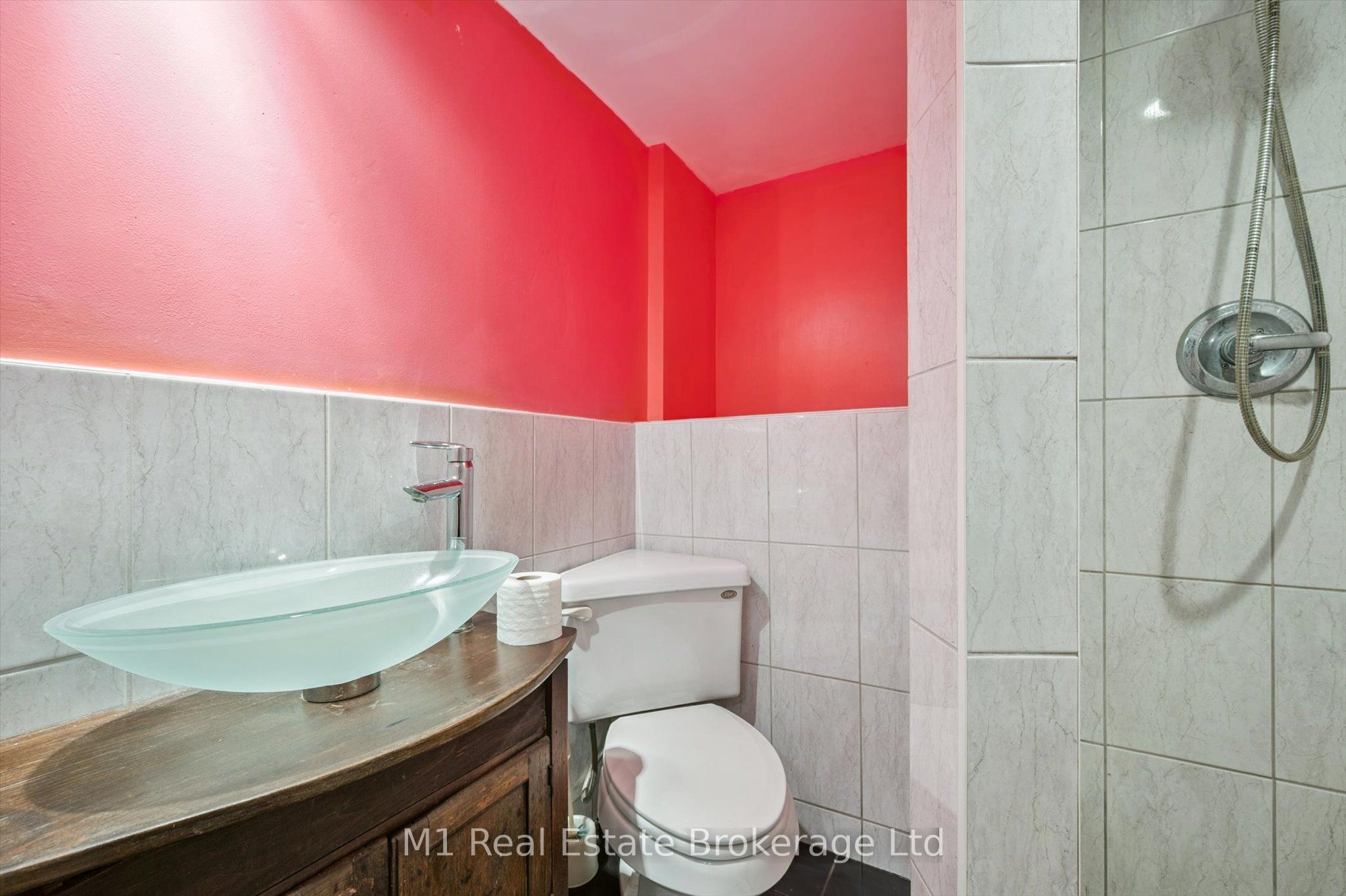21 Gladstone Avenue Property Photo 41