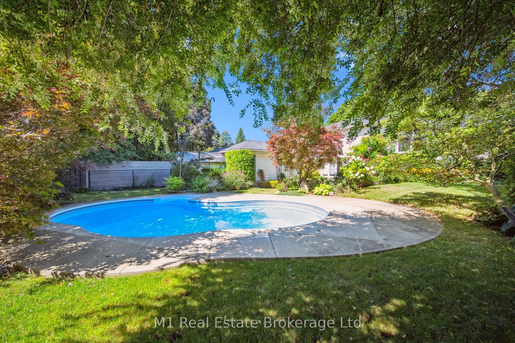 21 Gladstone Avenue Property Photo 45