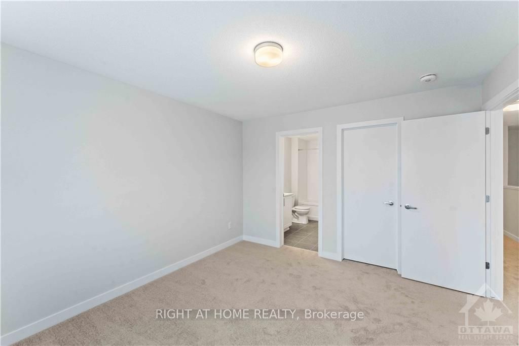 37 Chasing Grove Property Photo 13